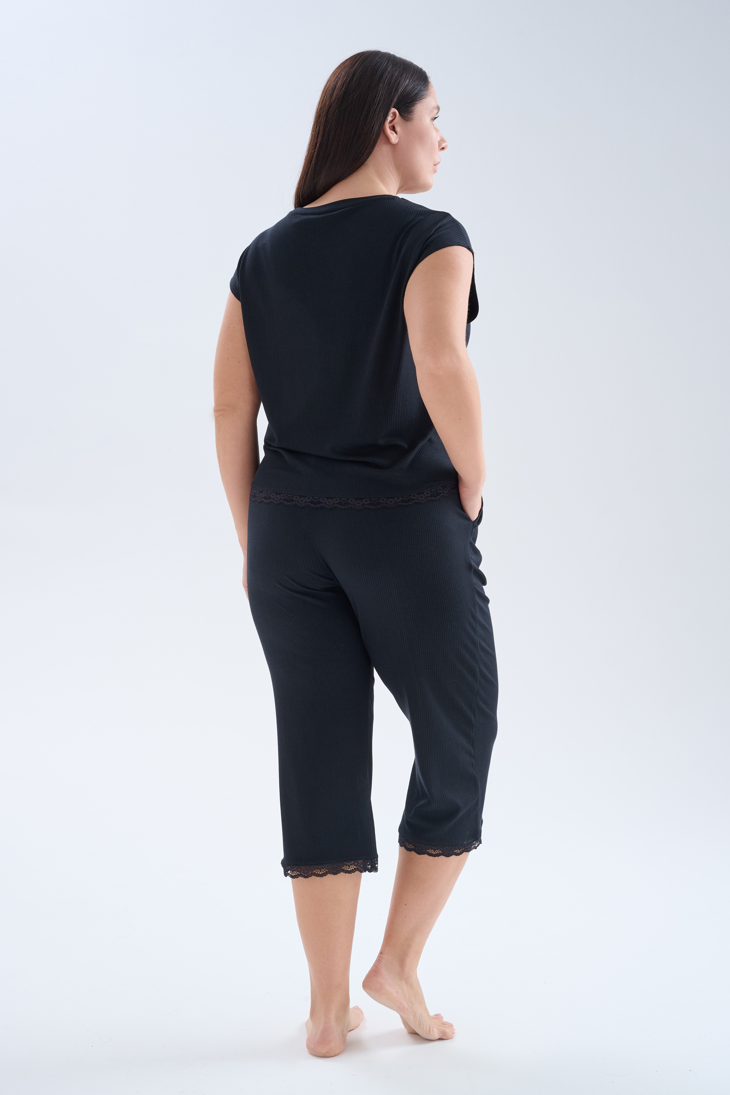 Kadın Plus Size Modal Kaşkorse Kolsuz Kapri Pijama Takımı