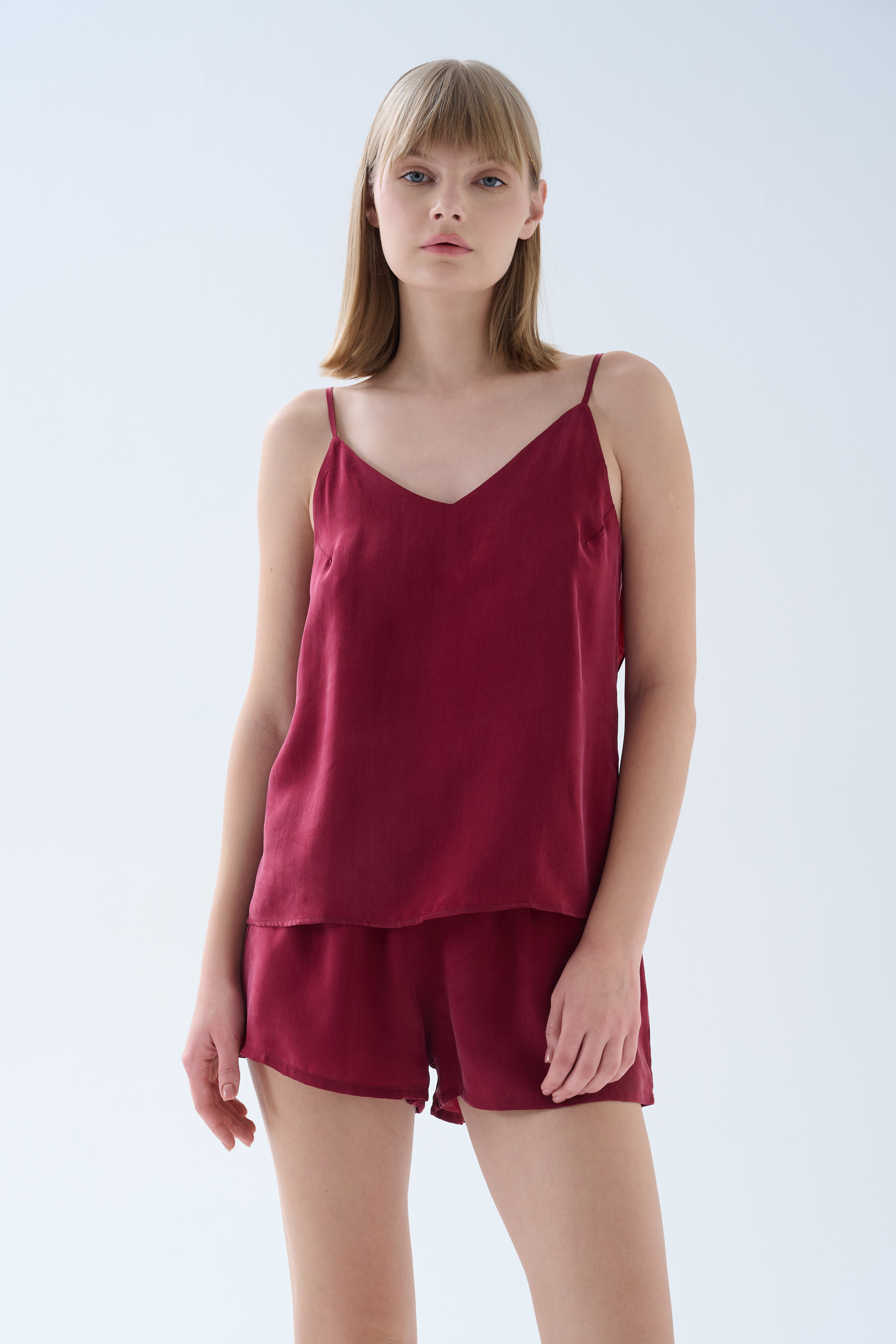 Kadın Vegan Dokuma İp Askılı V Yaka Volan Detaylı Atlet