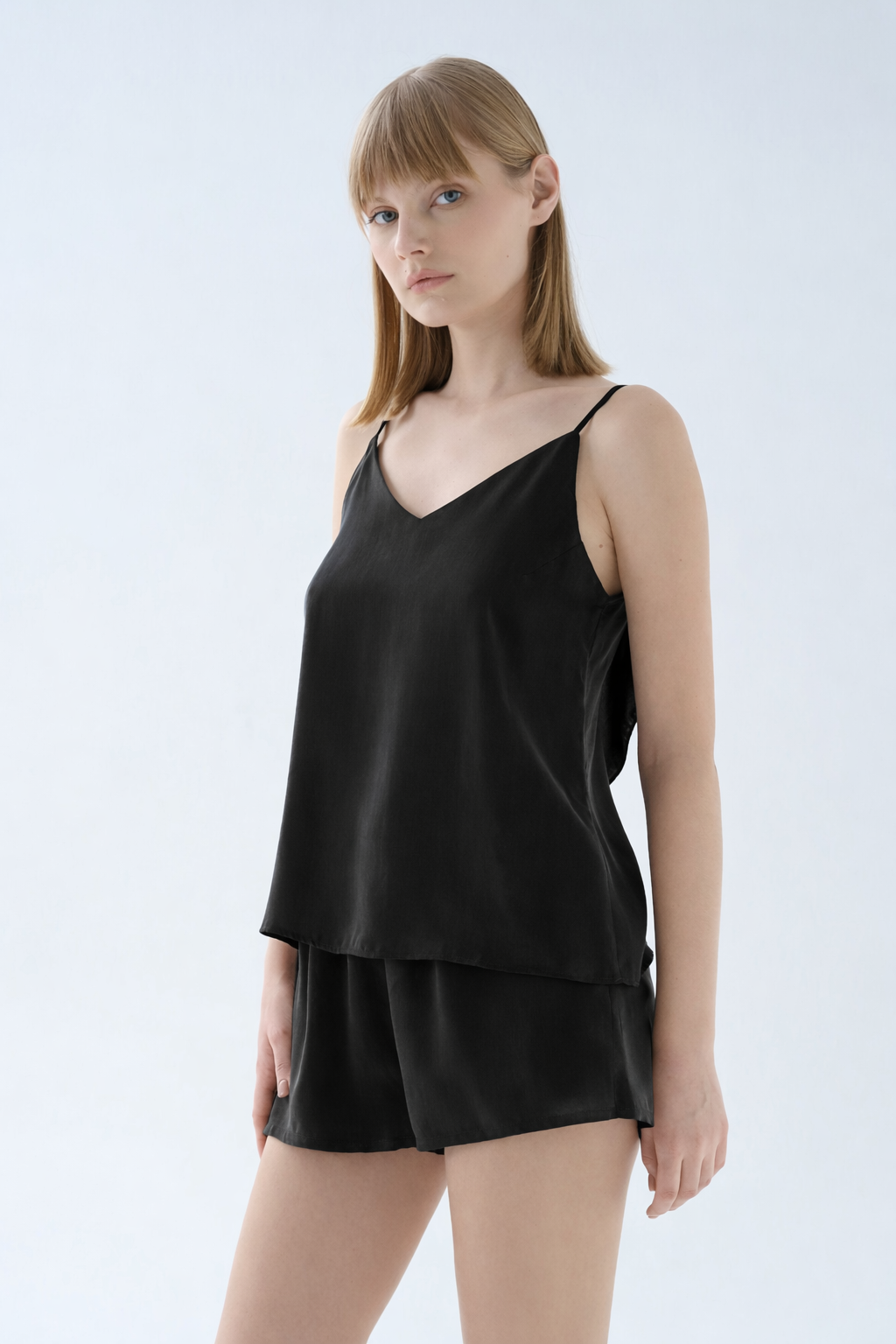 Kadın Vegan Dokuma İp Askılı V Yaka Volan Detaylı Atlet