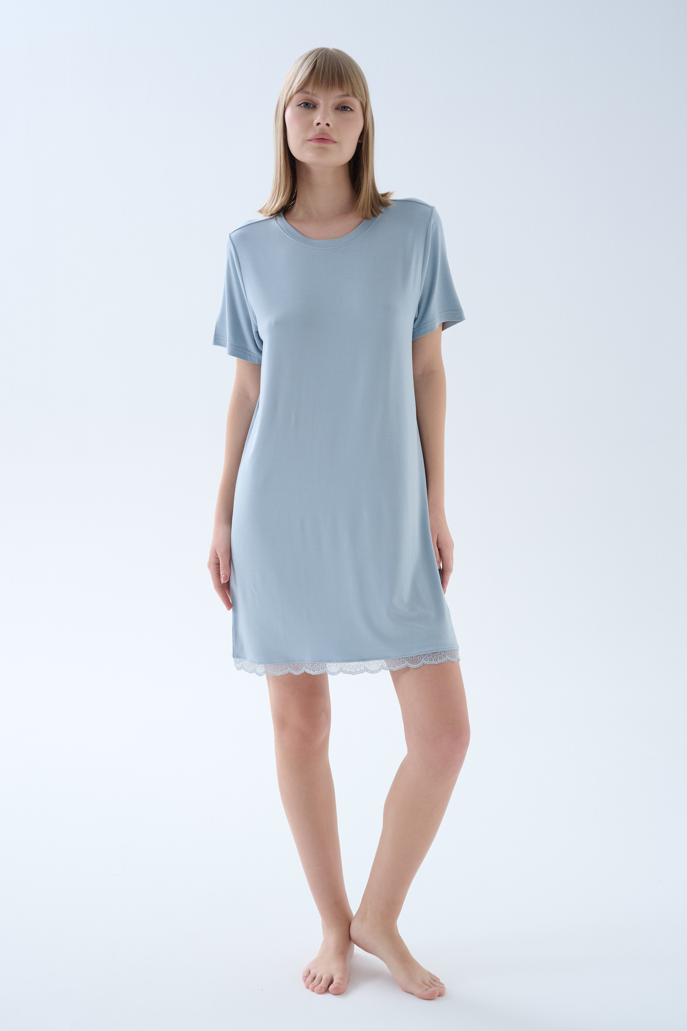 Kadın Viskoz Kısa Kollu Dantel Detaylı Gecelik