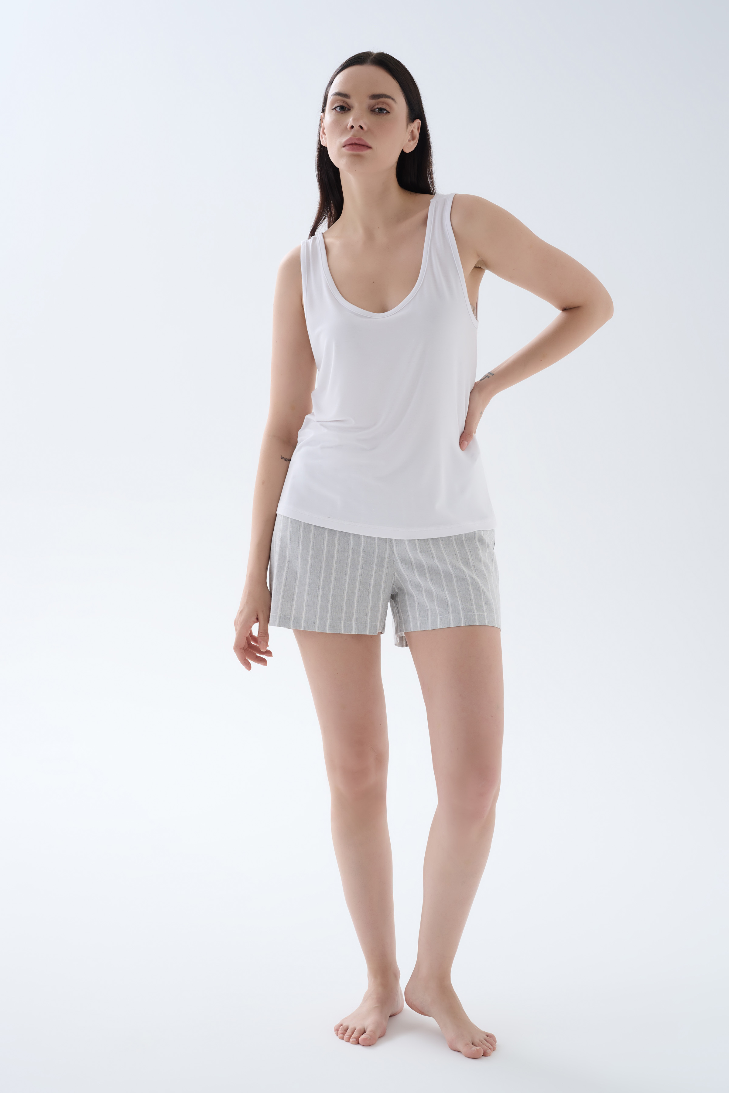 Kadın Çizgili Dokuma Şort