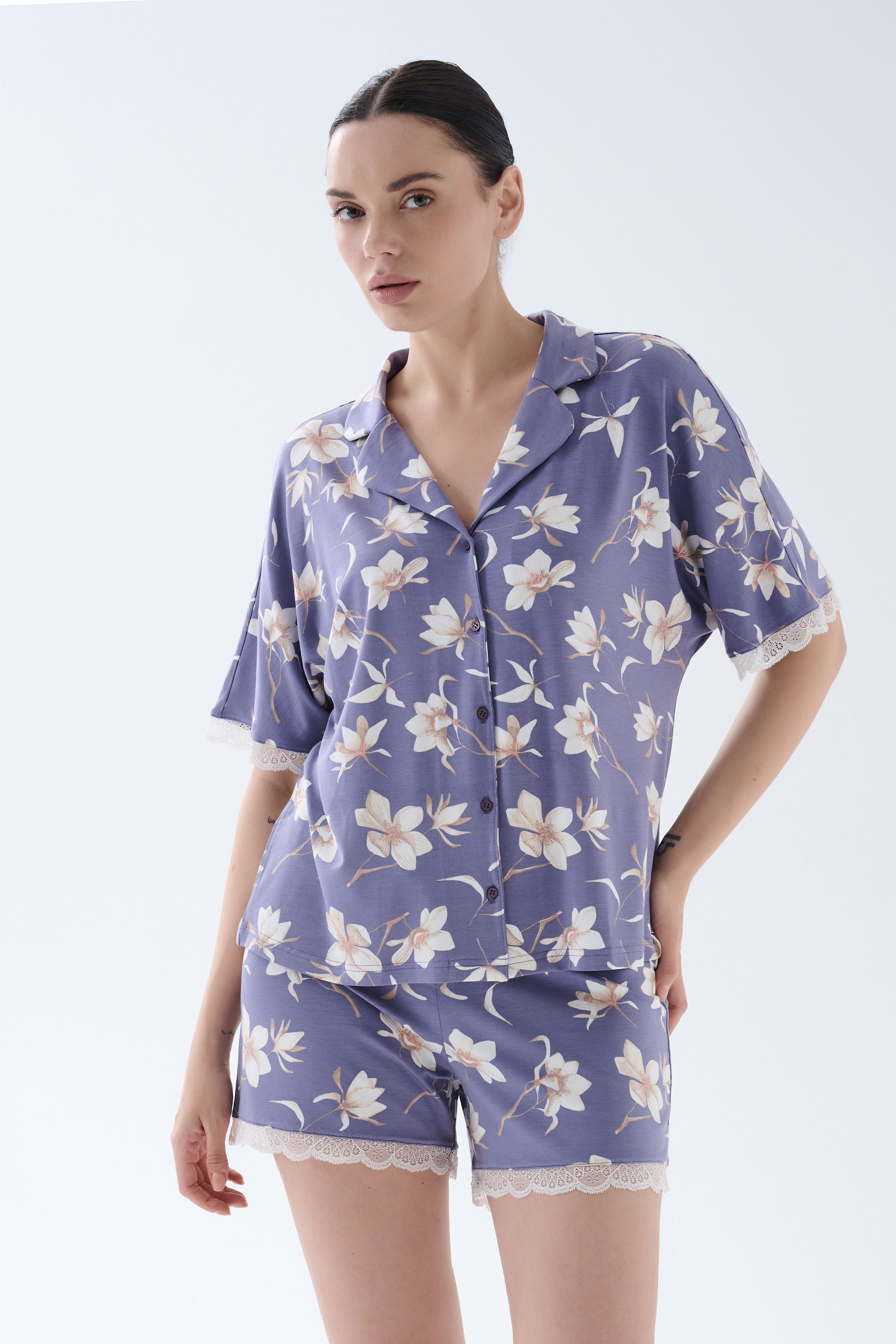 Kadın Viskoz Kısa Kollu Dantel Detaylı Gömlek Pijama Üstü