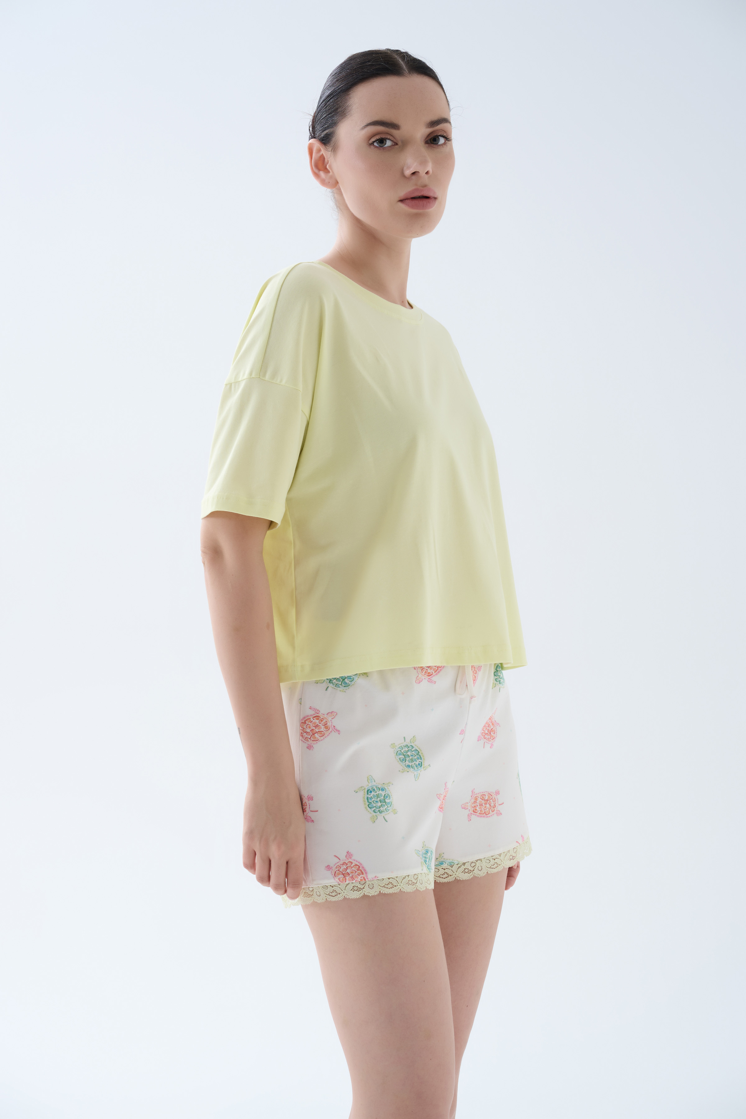 Kadın Pamuklu Kısa Kollu Pijama Üstü