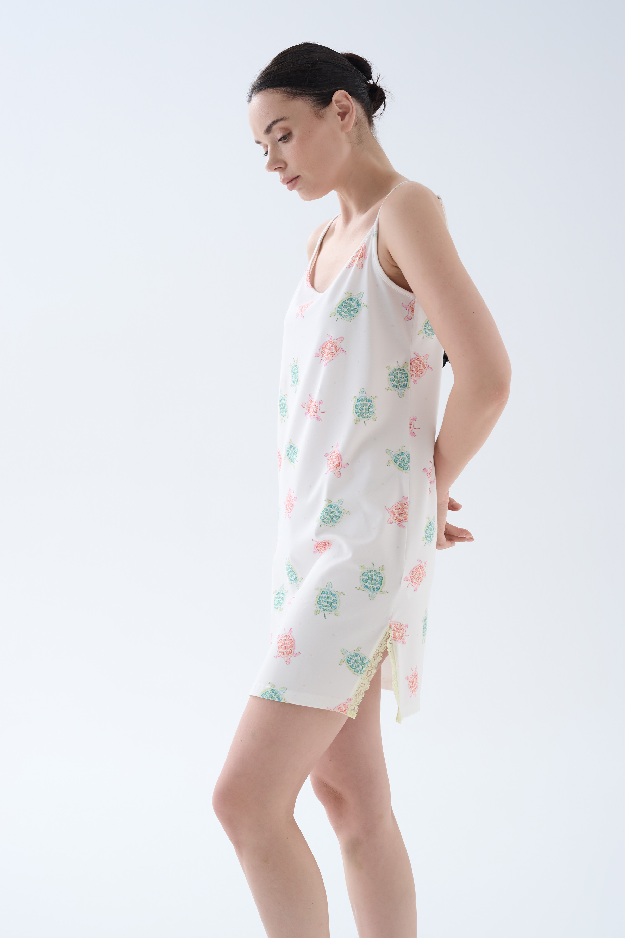 Kadın Pamuklu Ayarlanır İp Askılı Dantelli Gecelik