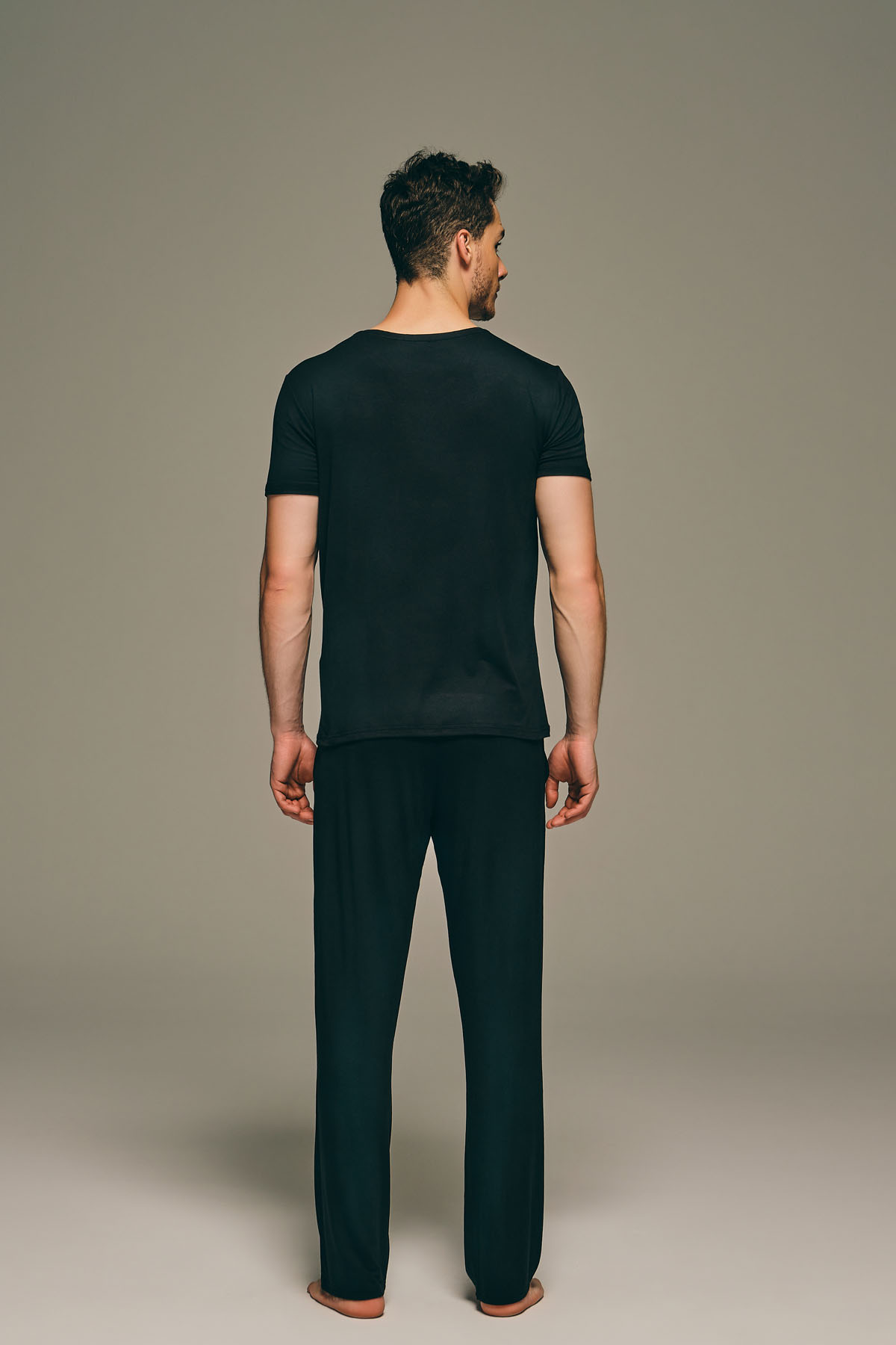 Erkek Modal V Yaka Kısa Kollu T-shirt	