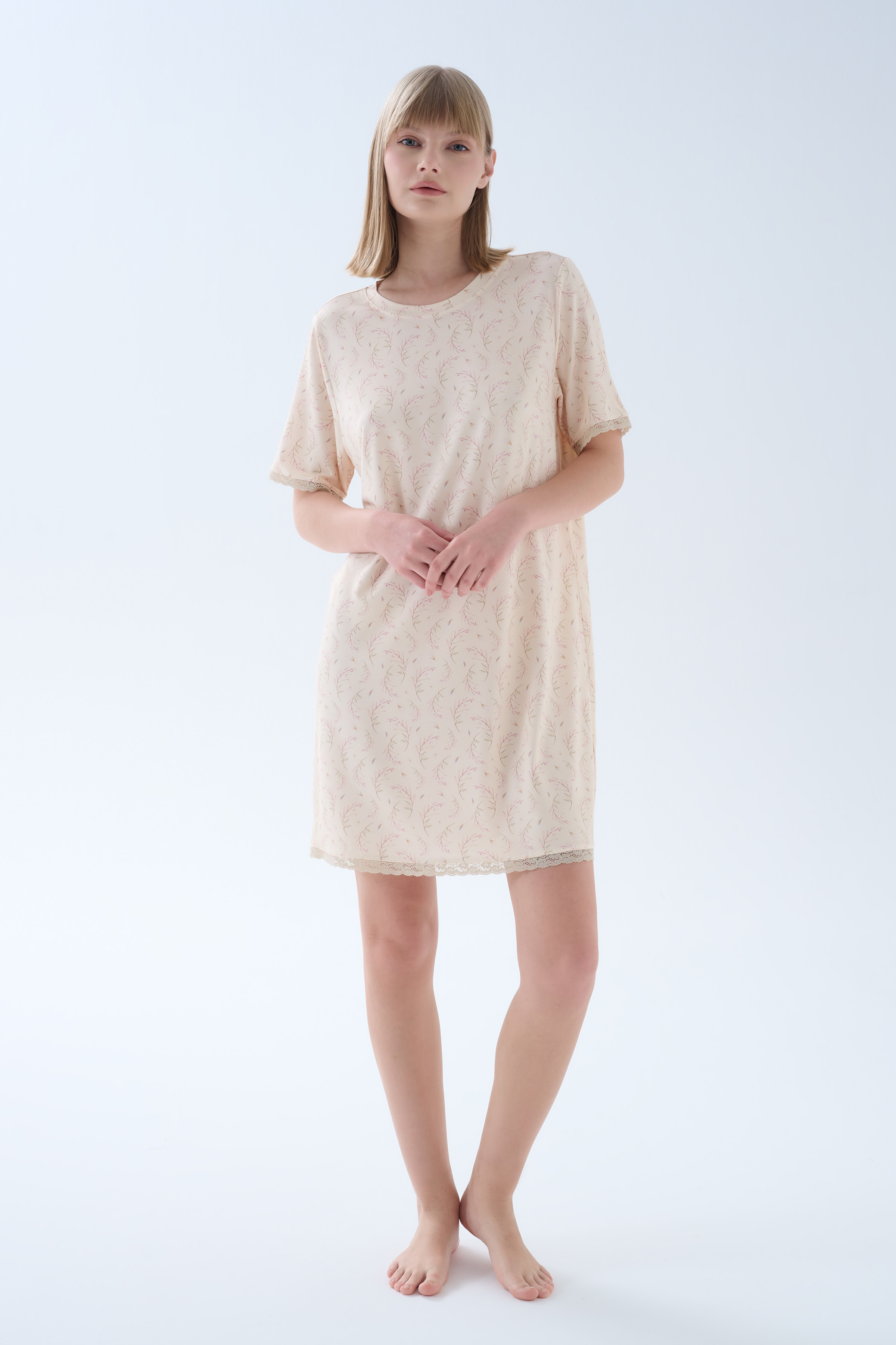 Kadın Viskoz Kısa Kollu Dantel Detaylı Gecelik