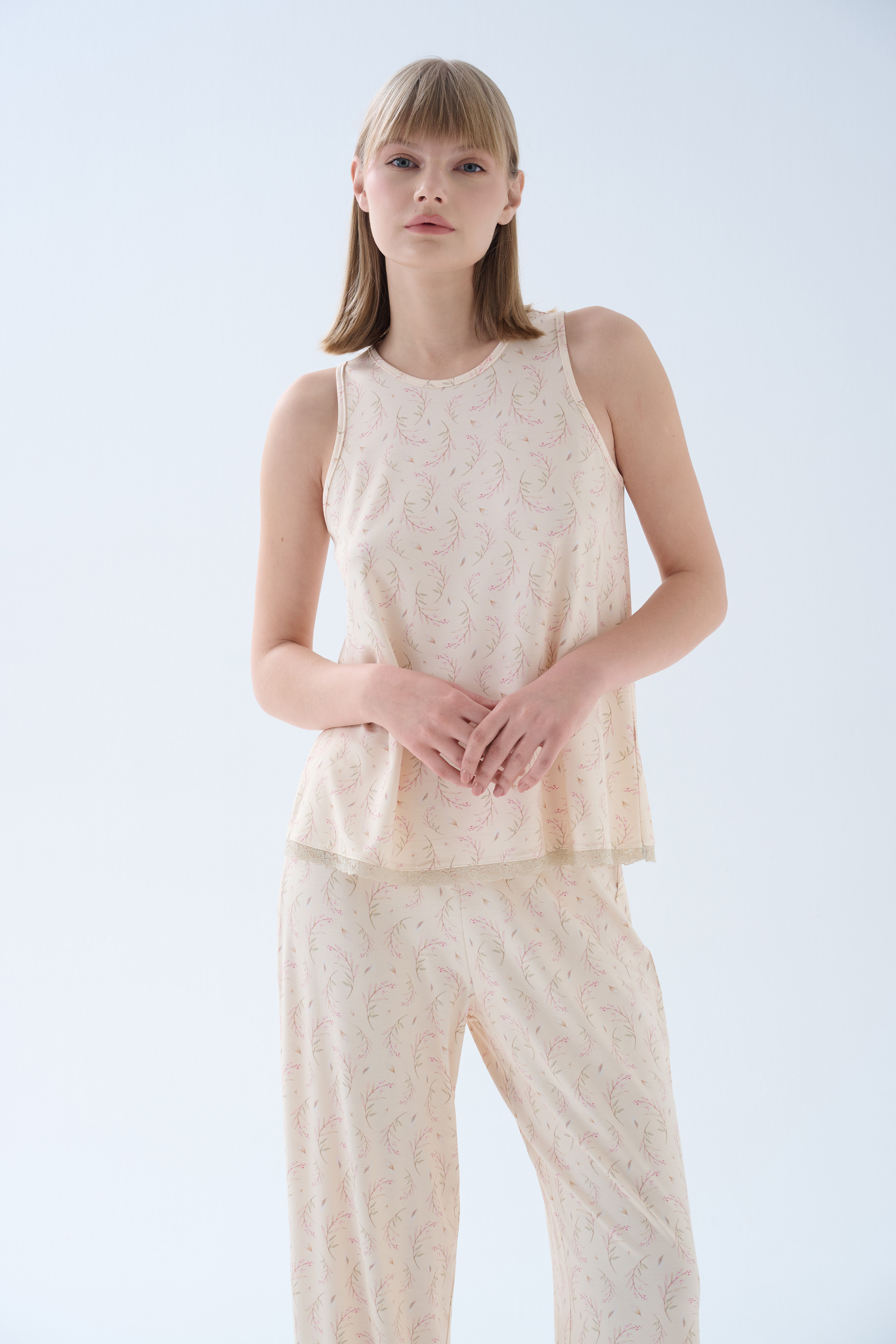 Kadın Viskoz Dantel Detaylı Atlet Uzun Pijama Takımı	