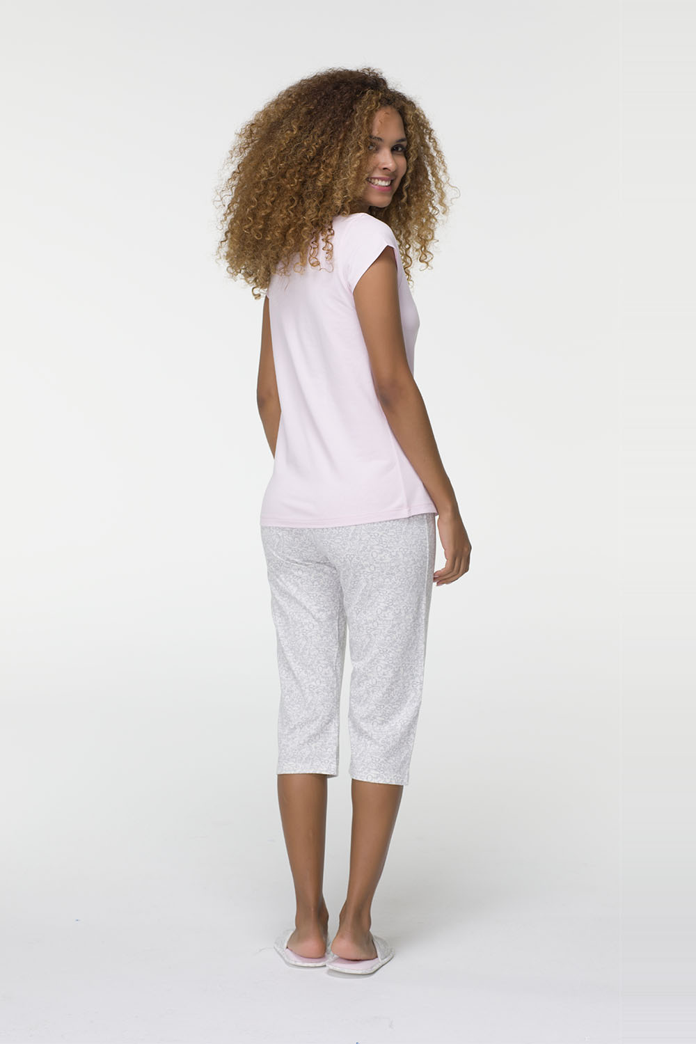 Promo Kadın Terlik Hediyeli Penye Kapri Pijama Takımı