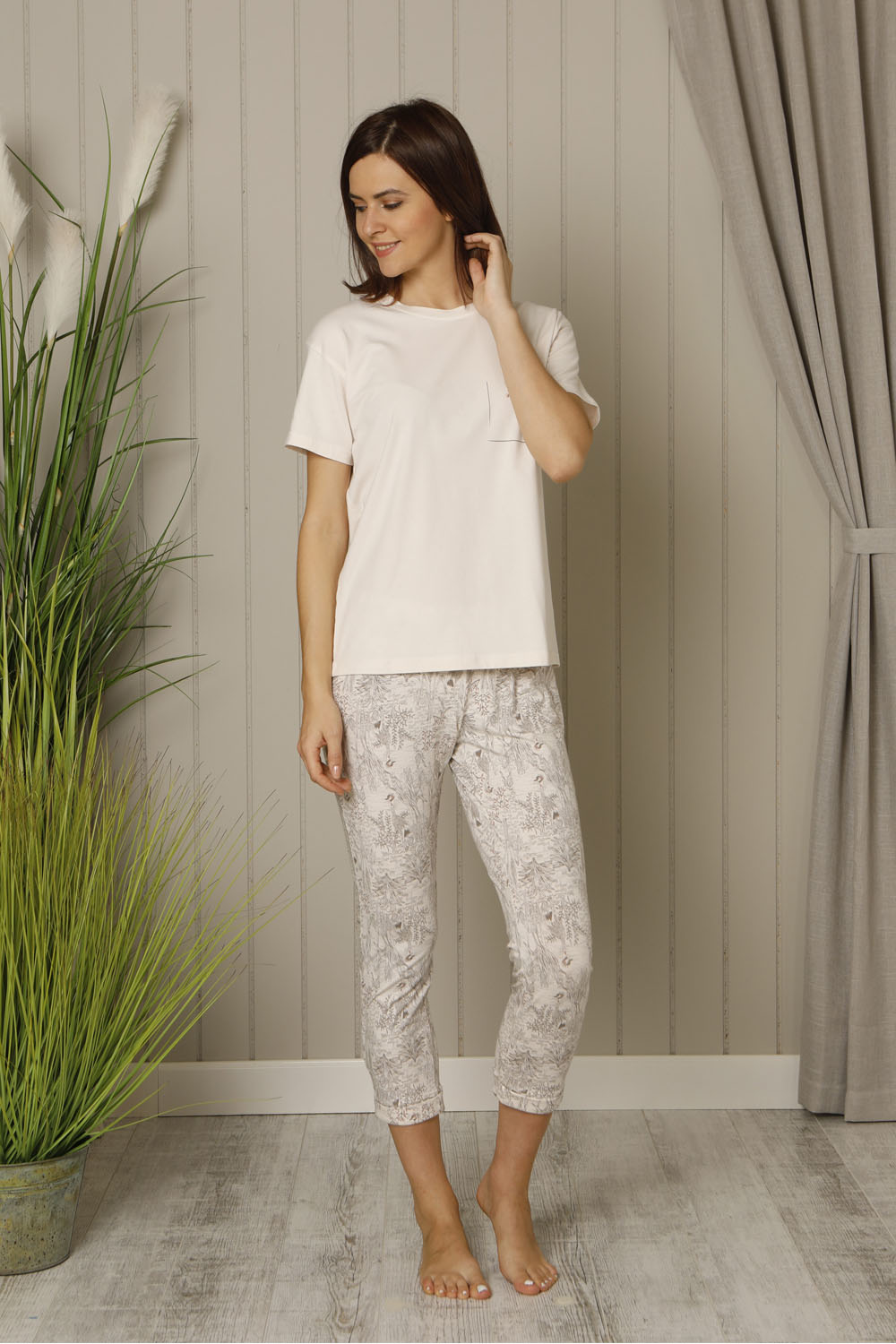 Deva Kadın Kısa Kollu Üst Midi Pijama Takımı