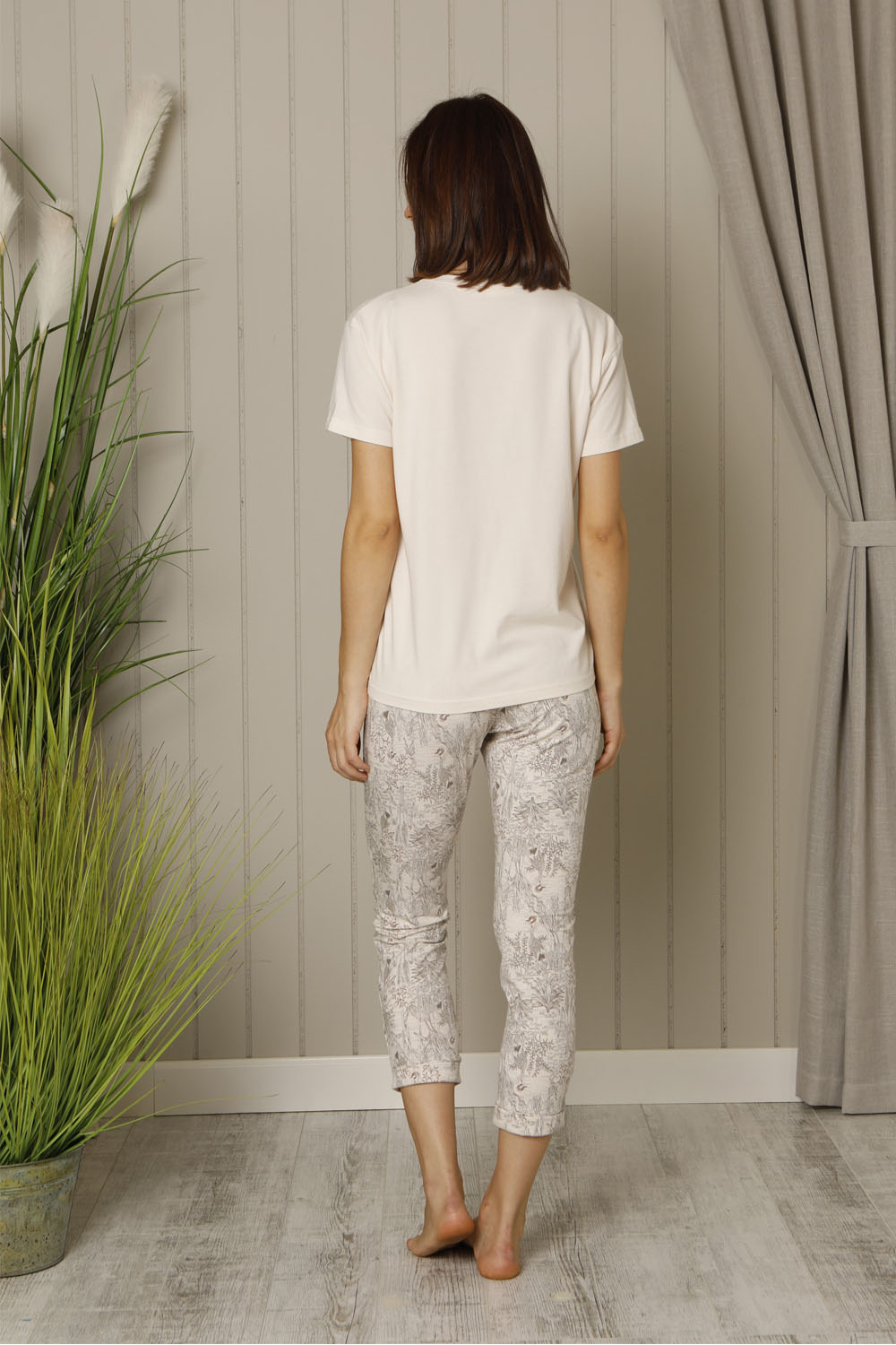 Deva Kadın Kısa Kollu Üst Midi Pijama Takımı