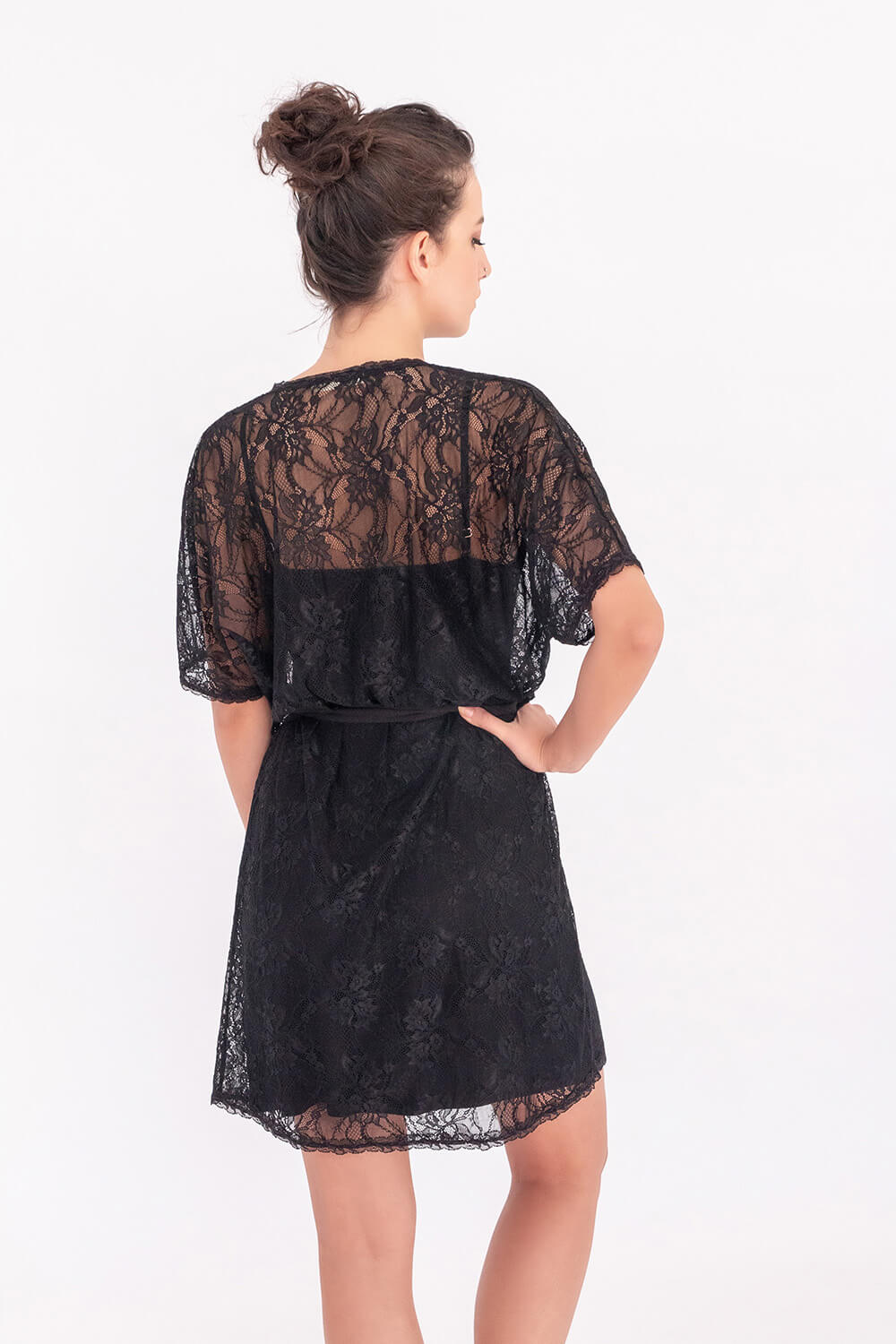 Kadın Tamamı Dantelli Kısa Kollu Sabahlık