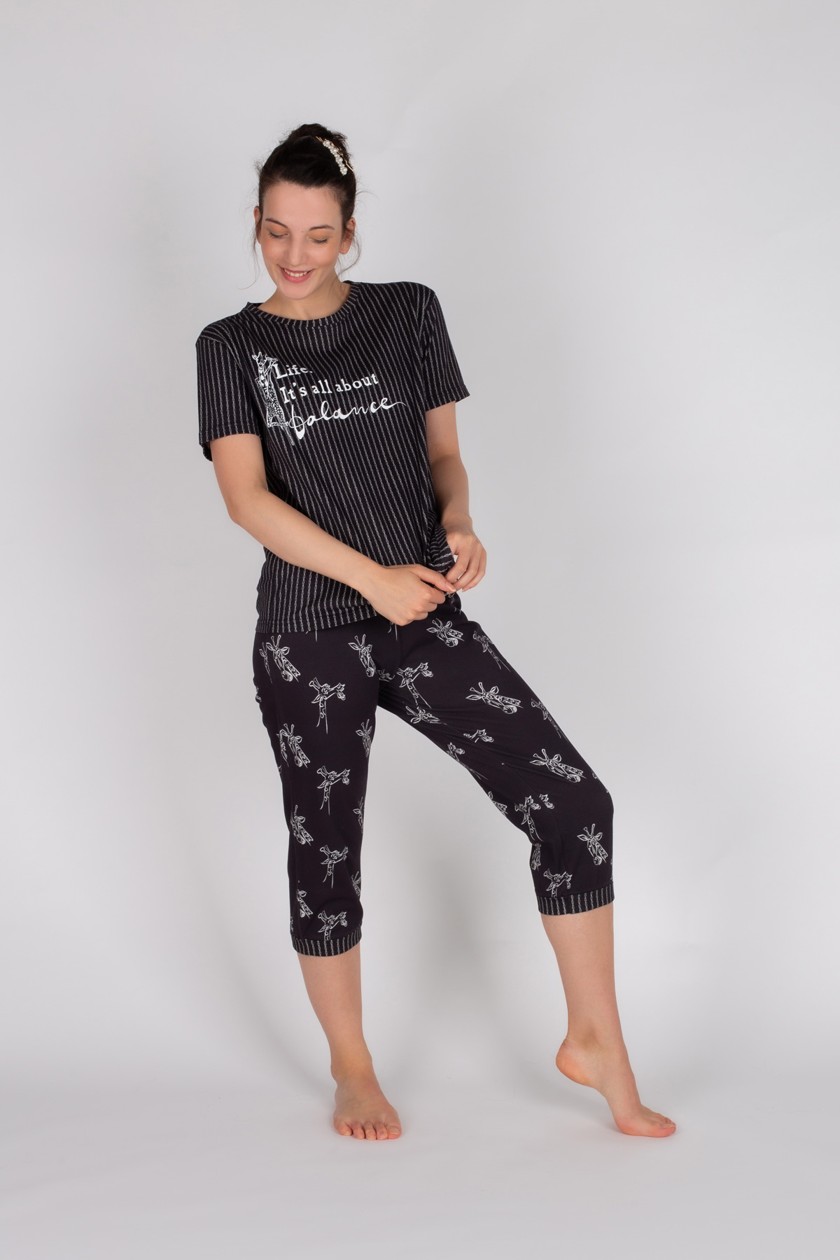 Kadın Pamuklu Kapri Pijama Takımı
