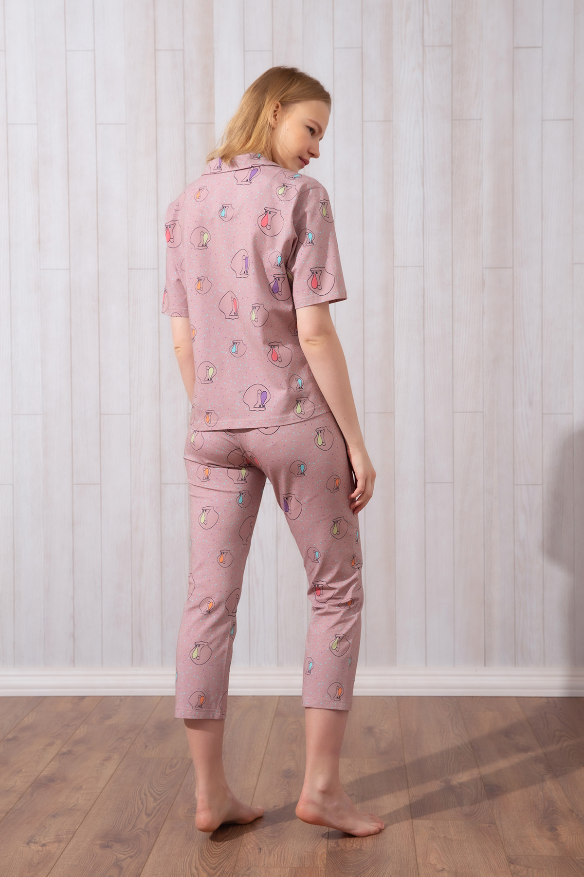 Kadın Midi Kapri Pijama Takımı