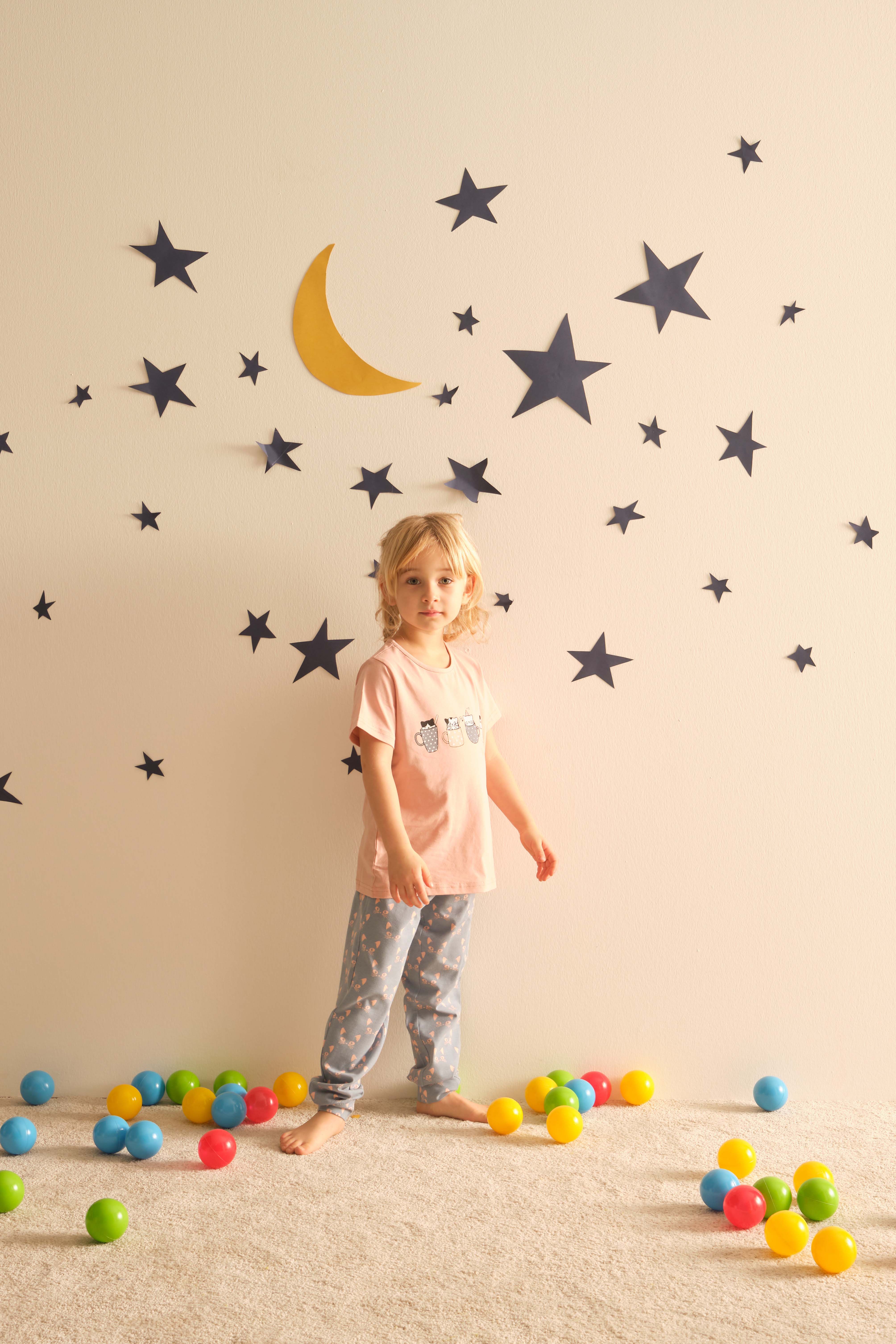 Kız Çocuk Kedi Baskılı Midi - Kapri Pijama Takımı