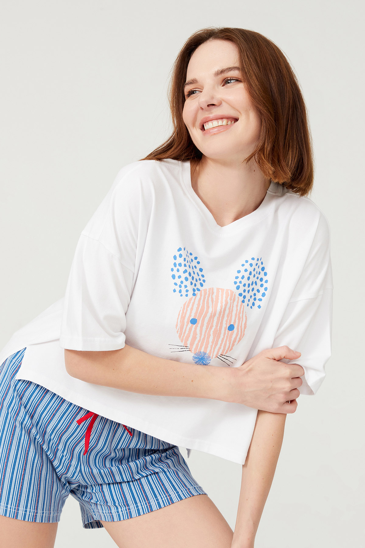Kadın Çizgili Şortlu Pijama Takımı