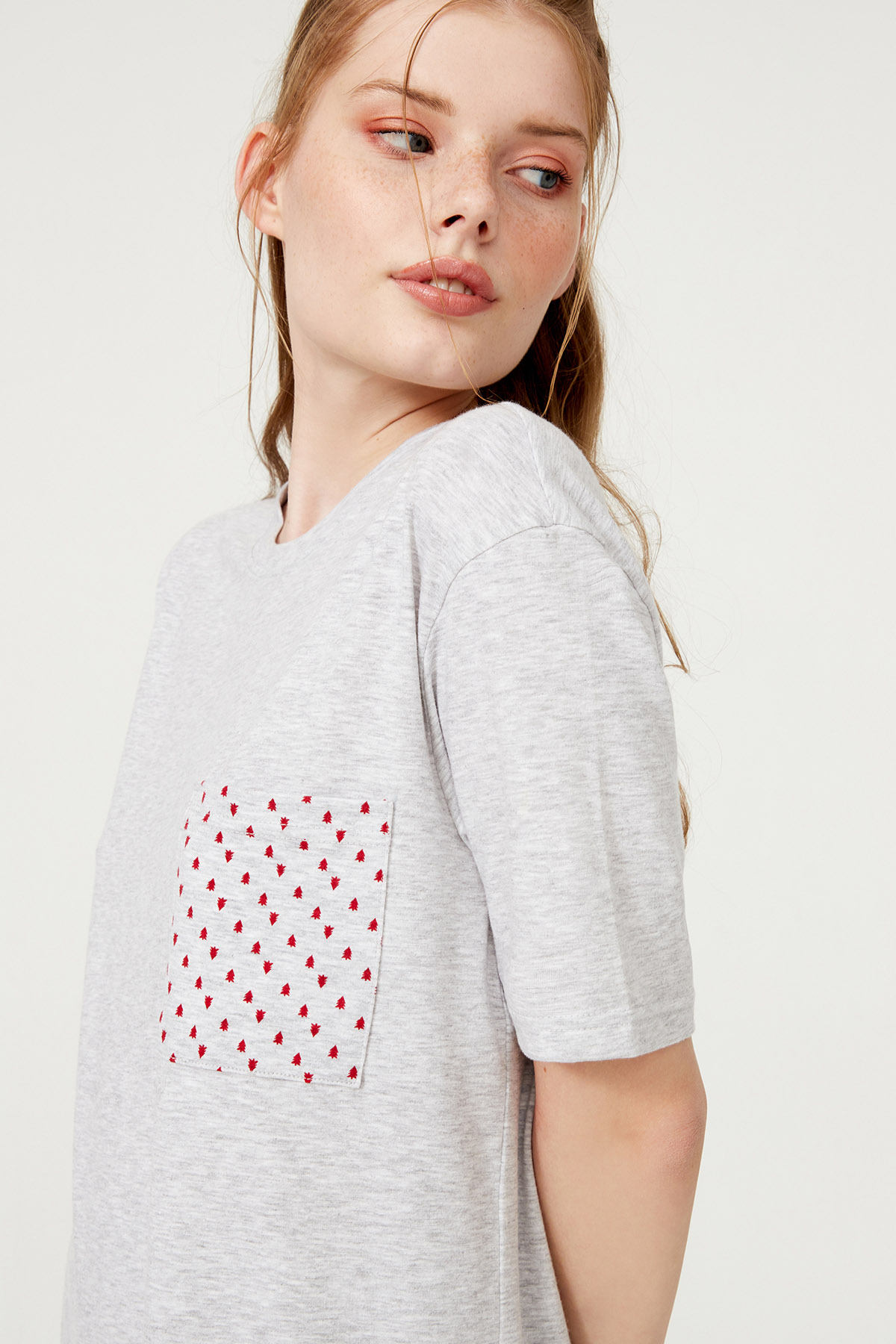 Kadın Pamuklu Cepli Manşetli Kısa Kollu Midi - Kapri Pijama Takımı
