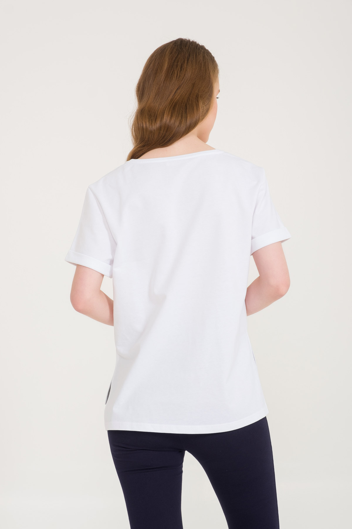 Kadın Pamuklu Duble Kol Yandan Yırtmaç Detaylı T-shirt