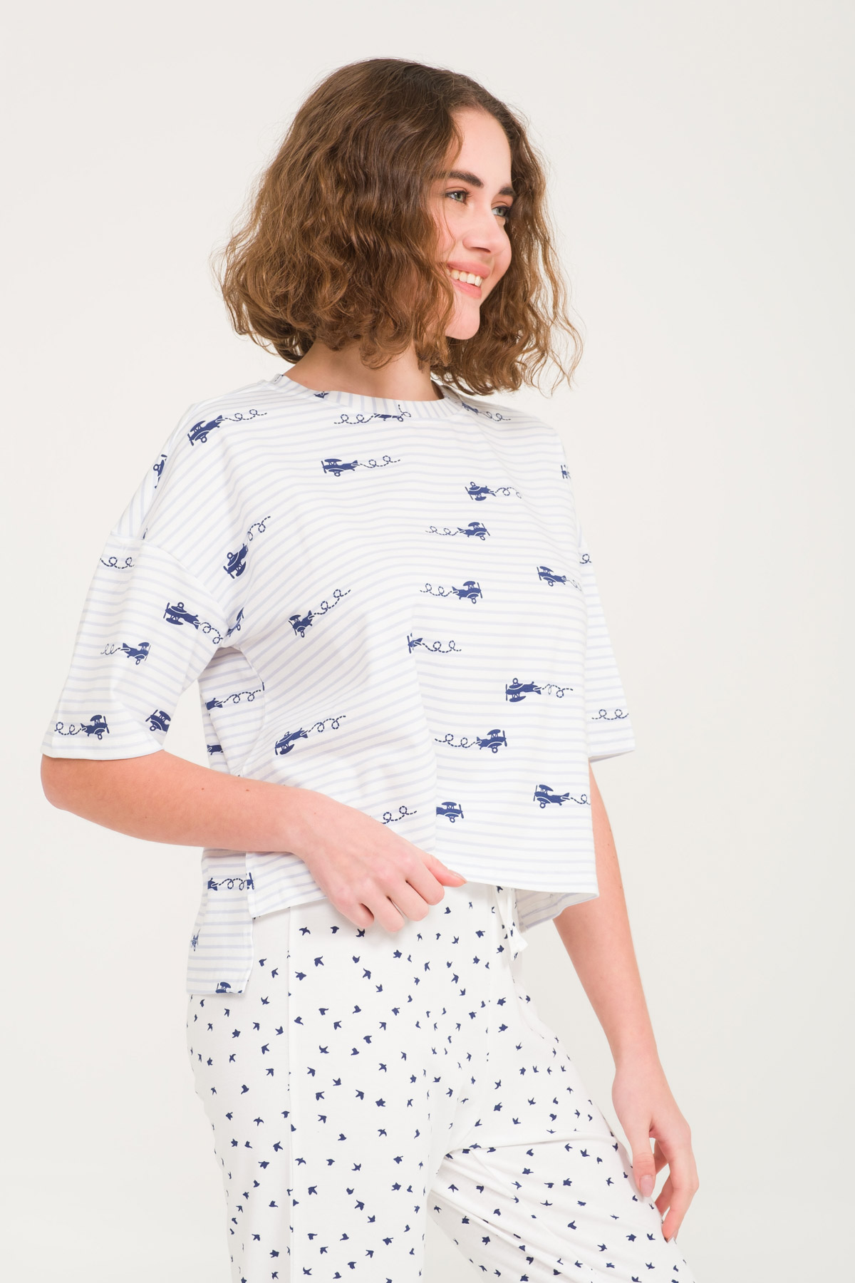 Kadın Lacivert Uçak Baskılı Yırtmaç Detaylı Pijama Üstü
