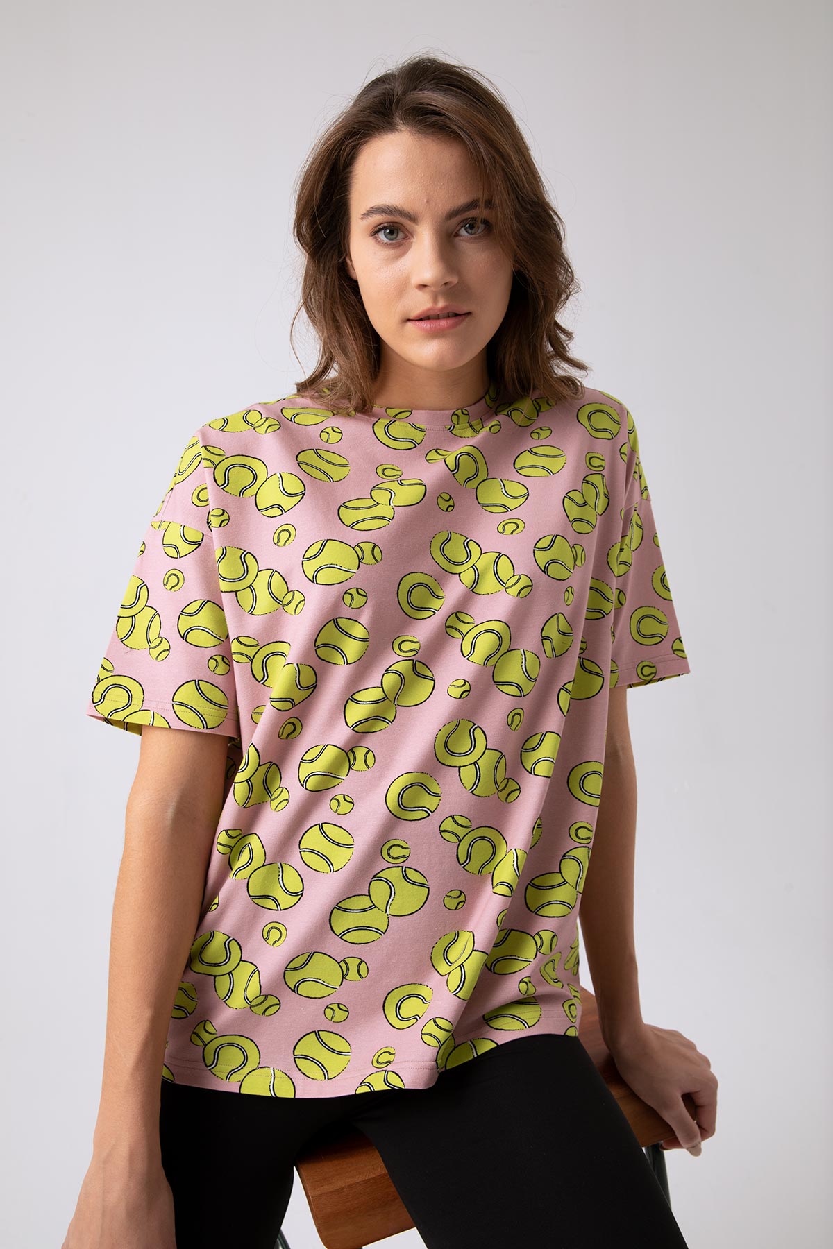 Kadın Tenis Topu Baskılı Oversize T-shirt