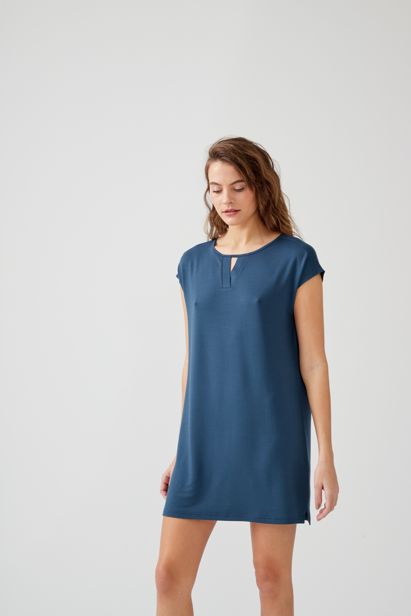 Kadın İki İplik Modal Yakada Mini Pencere Detaylı Kısa Kollu Elbise