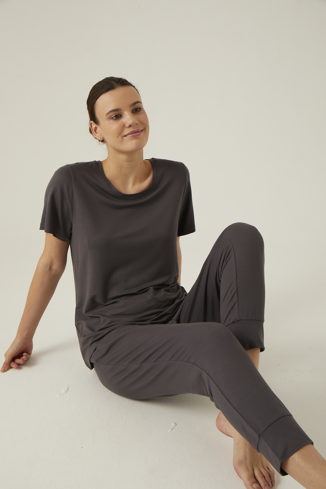 Kadın Modal İki İplik Kısa Kollu Tshirt Paçası Manşetli Eşofman Takımı