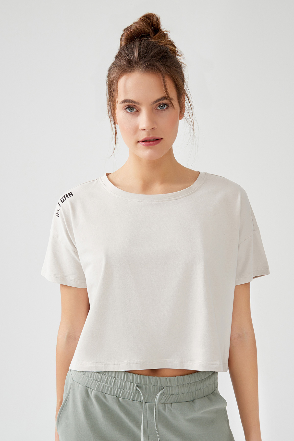 Kadın Oversize Crop Basic T-shirt (Easy Iron)