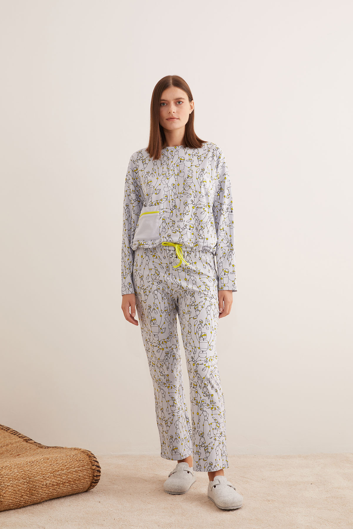 Kadın Pamuklu Beli Bağcıklı Uzun Pijama Takımı