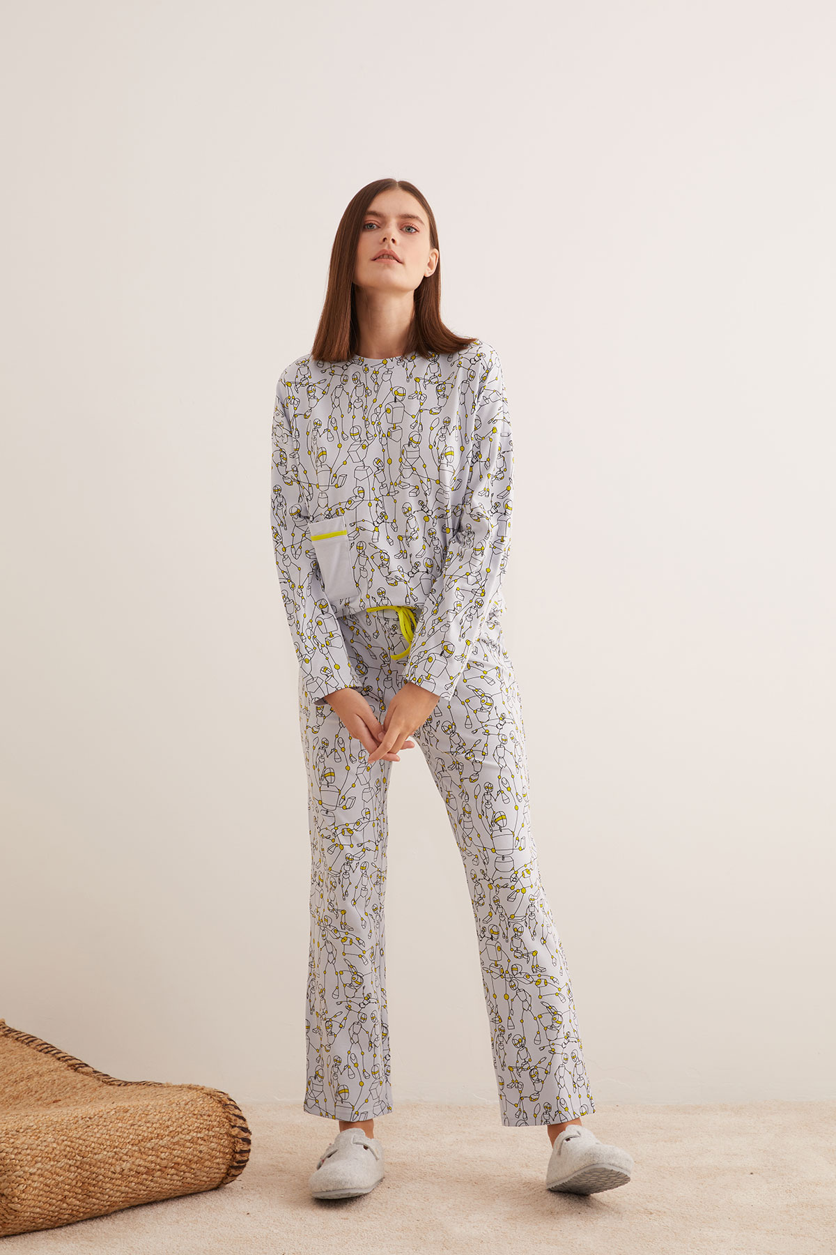 Kadın Pamuklu Beli Bağcıklı Uzun Pijama Takımı
