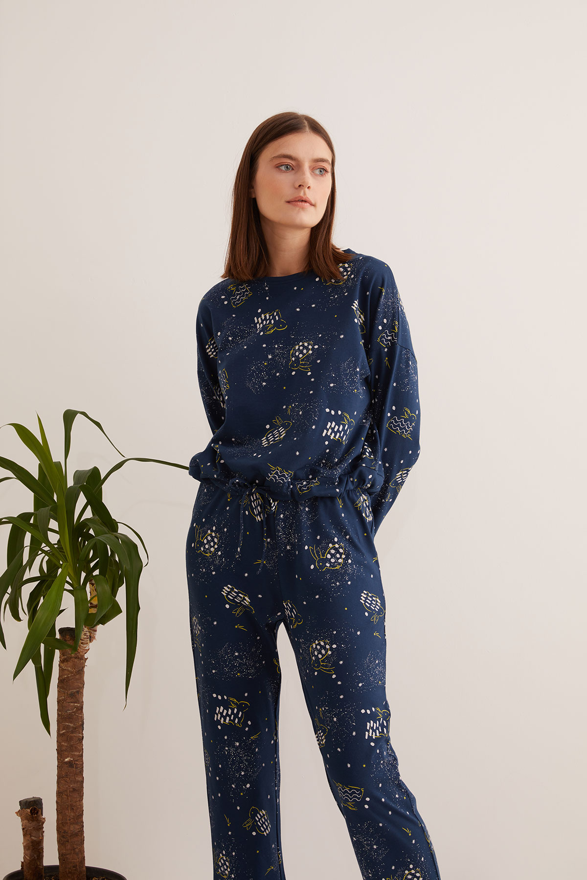 Kadın Pamuklu Beli Bağcıklı Uzun Pijama Takımı