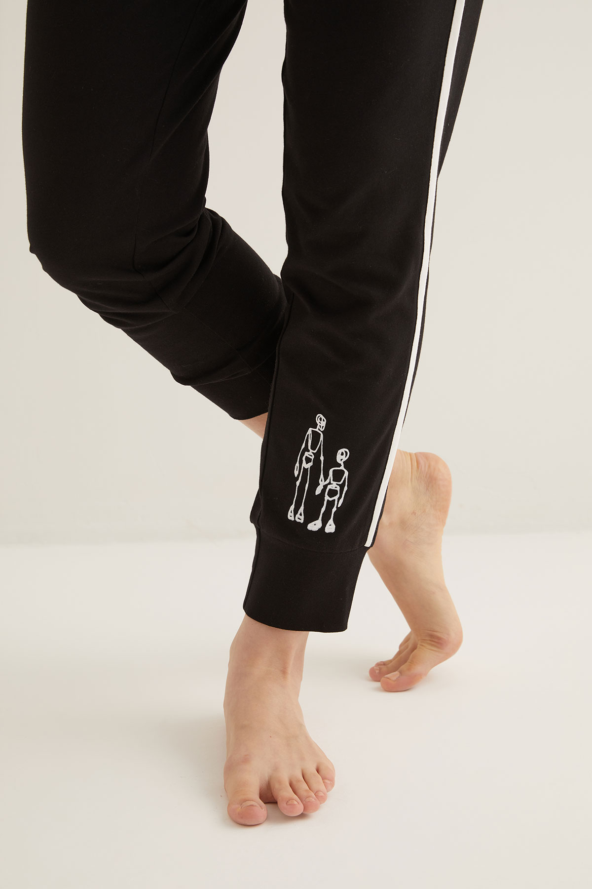 Kadın Pamuklu Kontrast Baskı Detaylı Uzun Takım