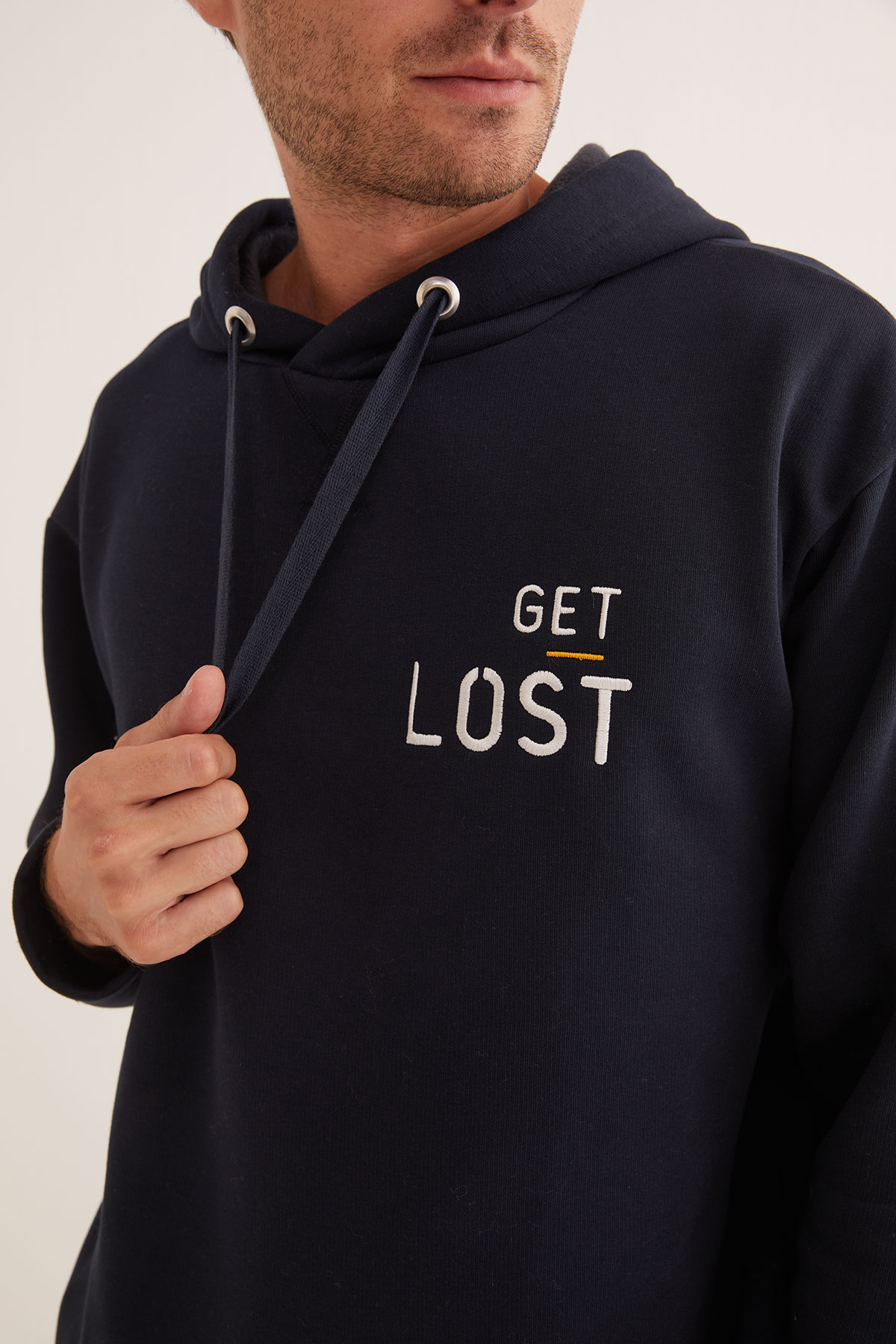 Erkek Pamuklu Üç İplik Şardonlu Nakış Detaylı Sweatshirt
