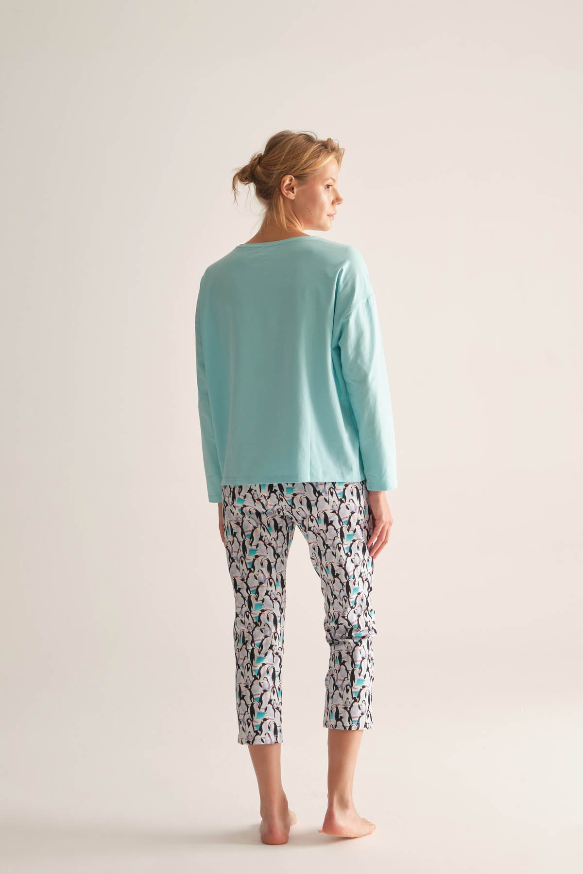 Kadın Düşük Omuzlu Uzun Kollu Pijama Üstü