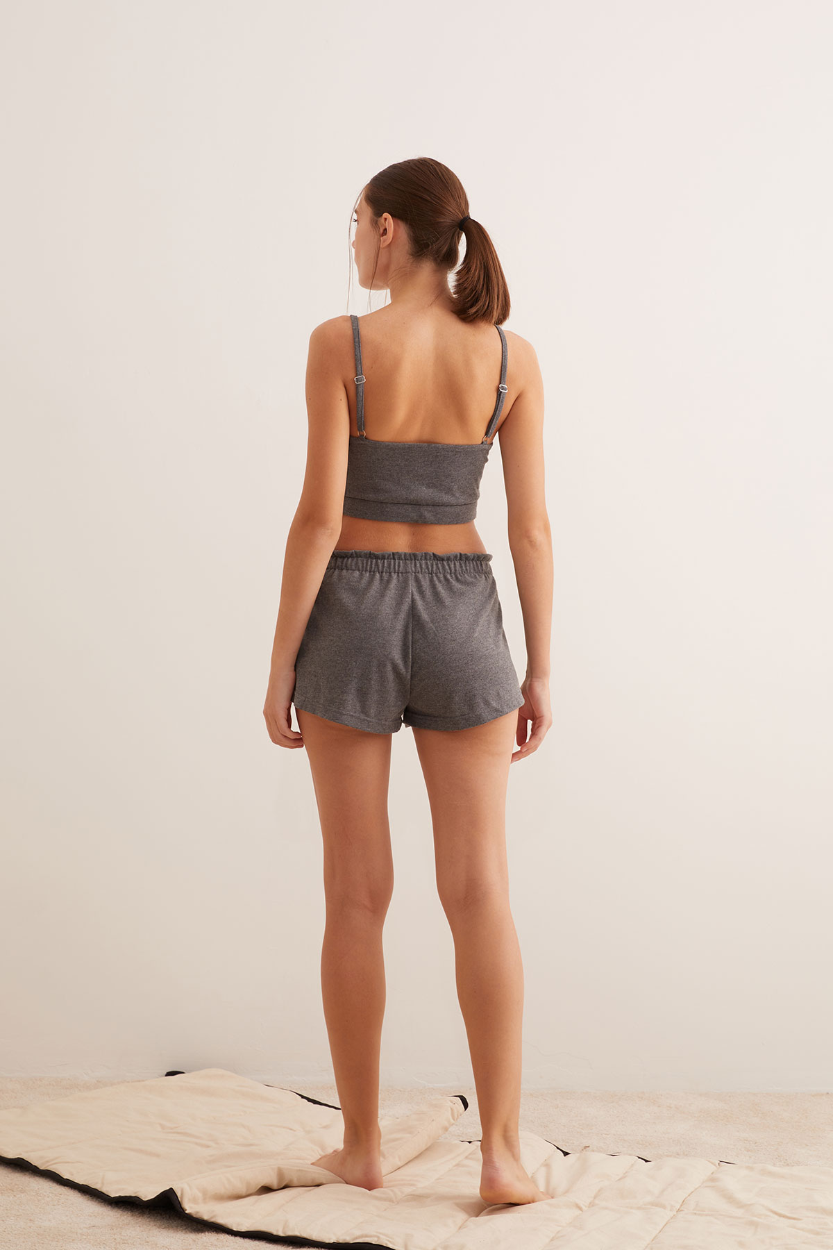 Kadın Crop Atletli Şortlu Pijama Takımı