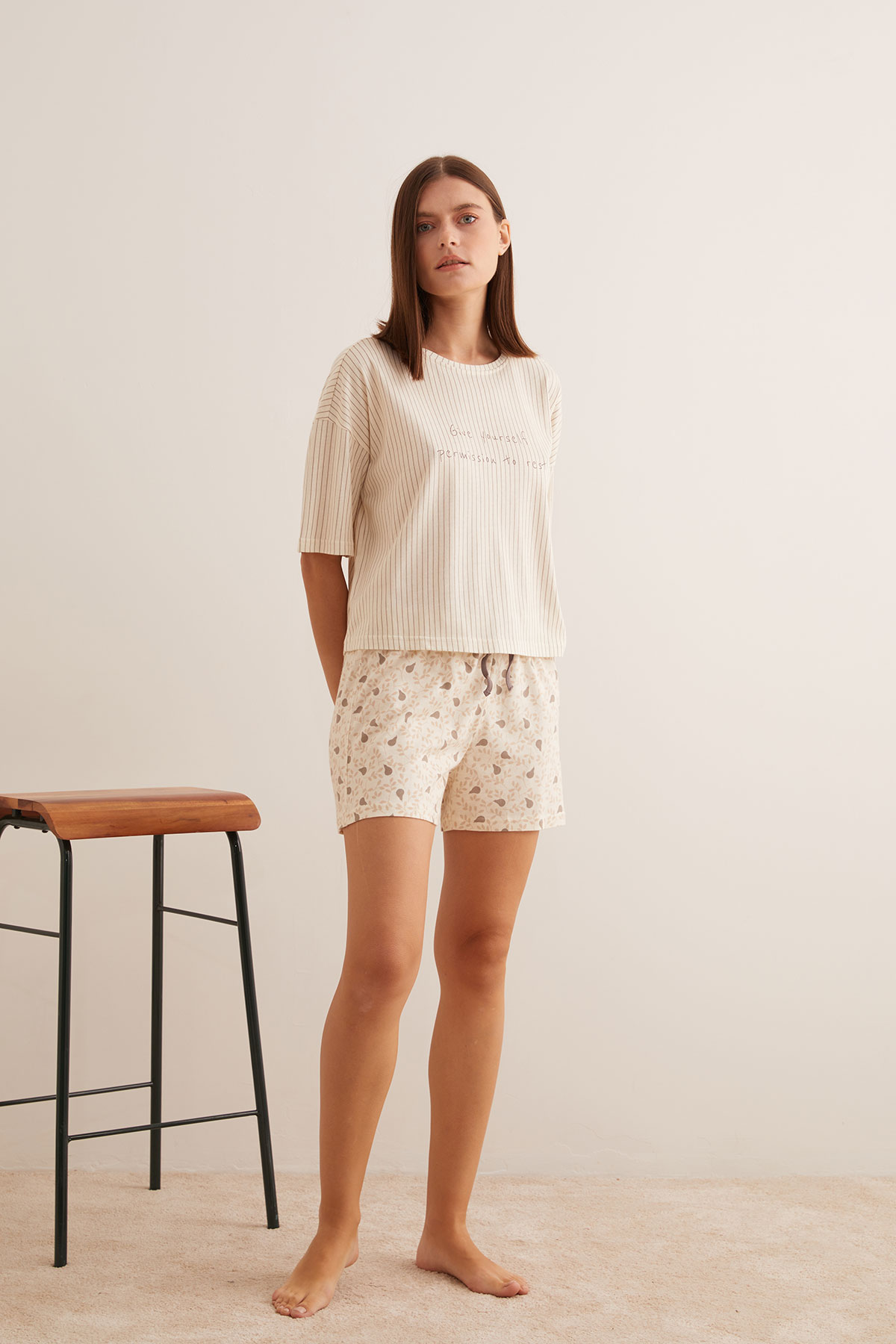 Kadın Modal Karışımlı Pamuklu Belde Biye Detaylı Şort Pijama Altı