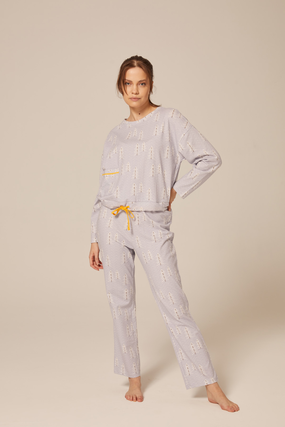 Kadın Pamuklu Beli Bağcıklı Uzun Pijama Takımı