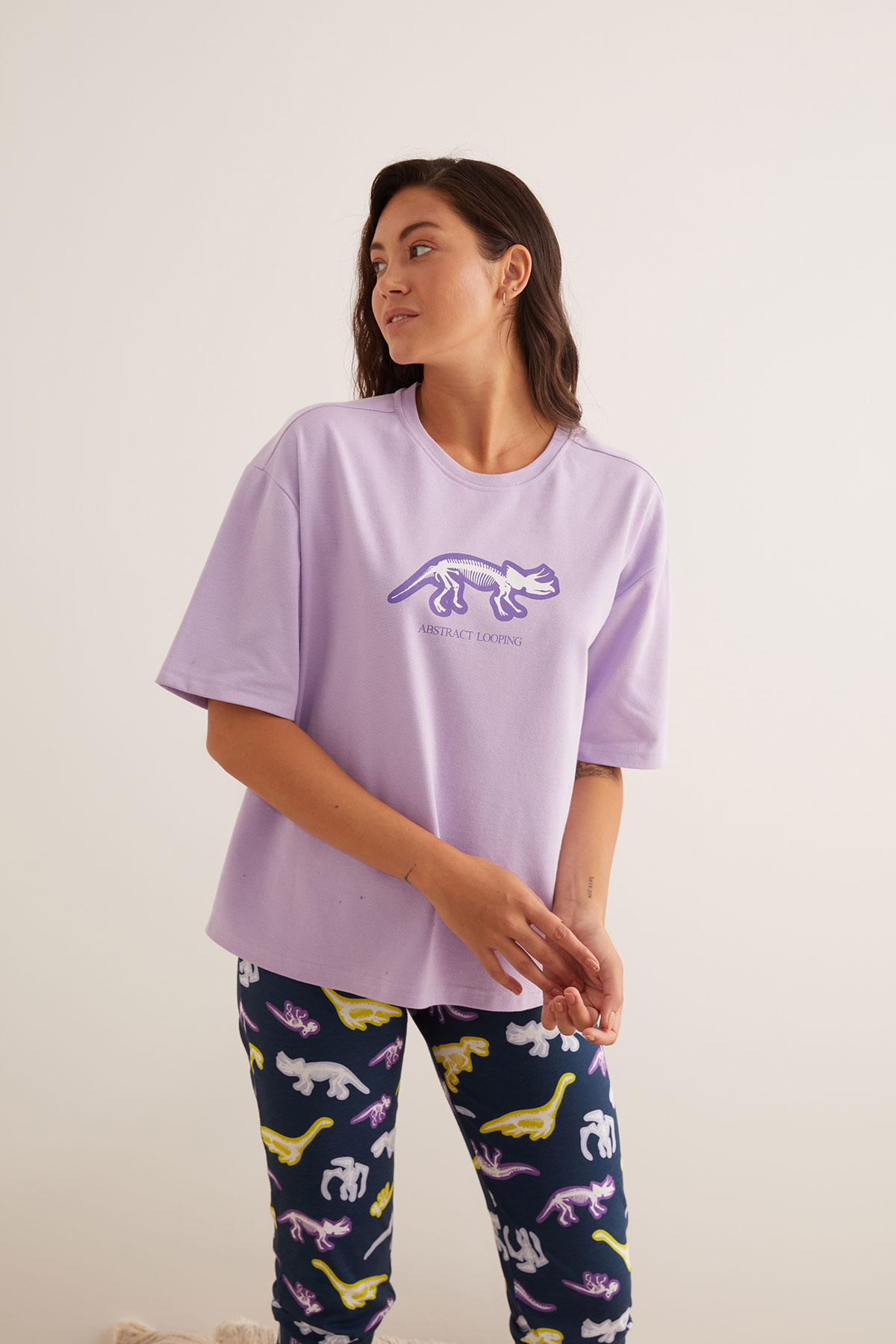Kadın Pamuklu Dinozor Baskılı Kısa Kollu Pijama Üstü