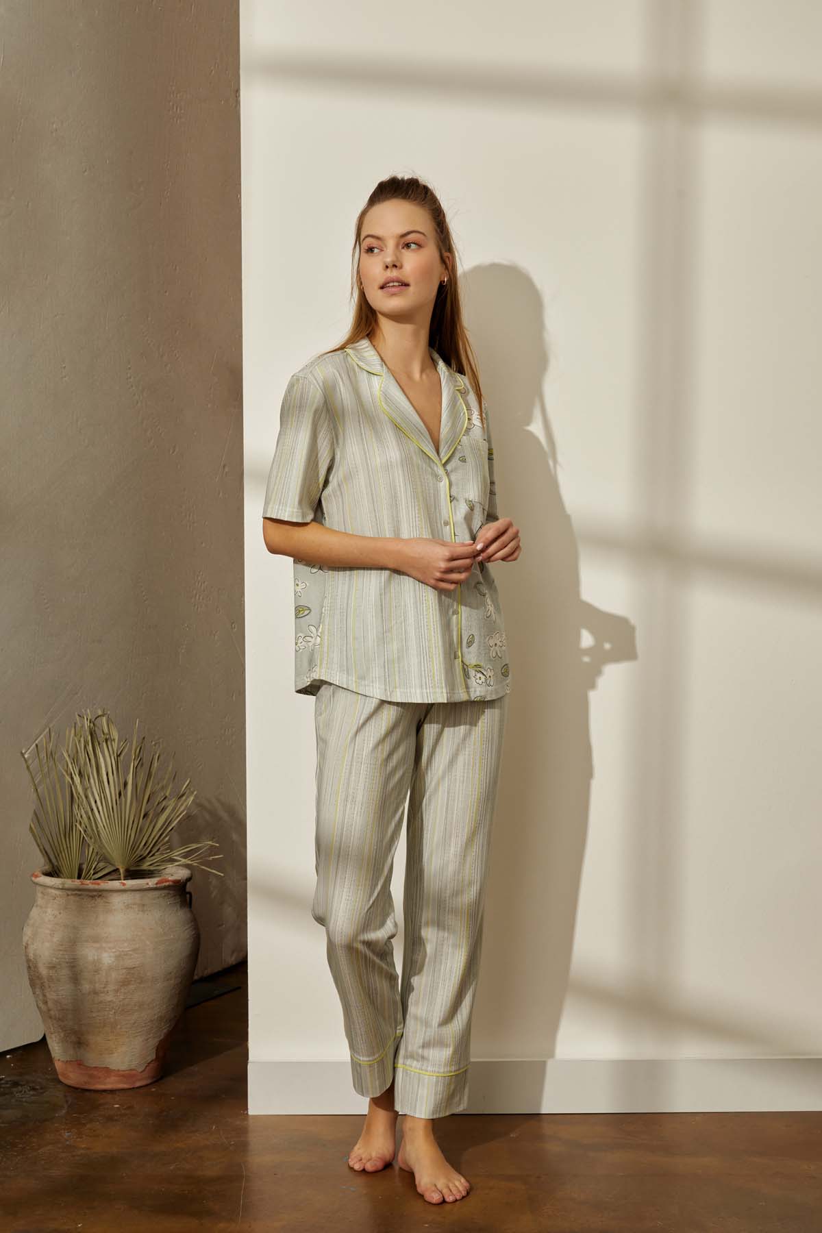 Kadın Pamuklu Gömlek Yaka Pijama Üstü