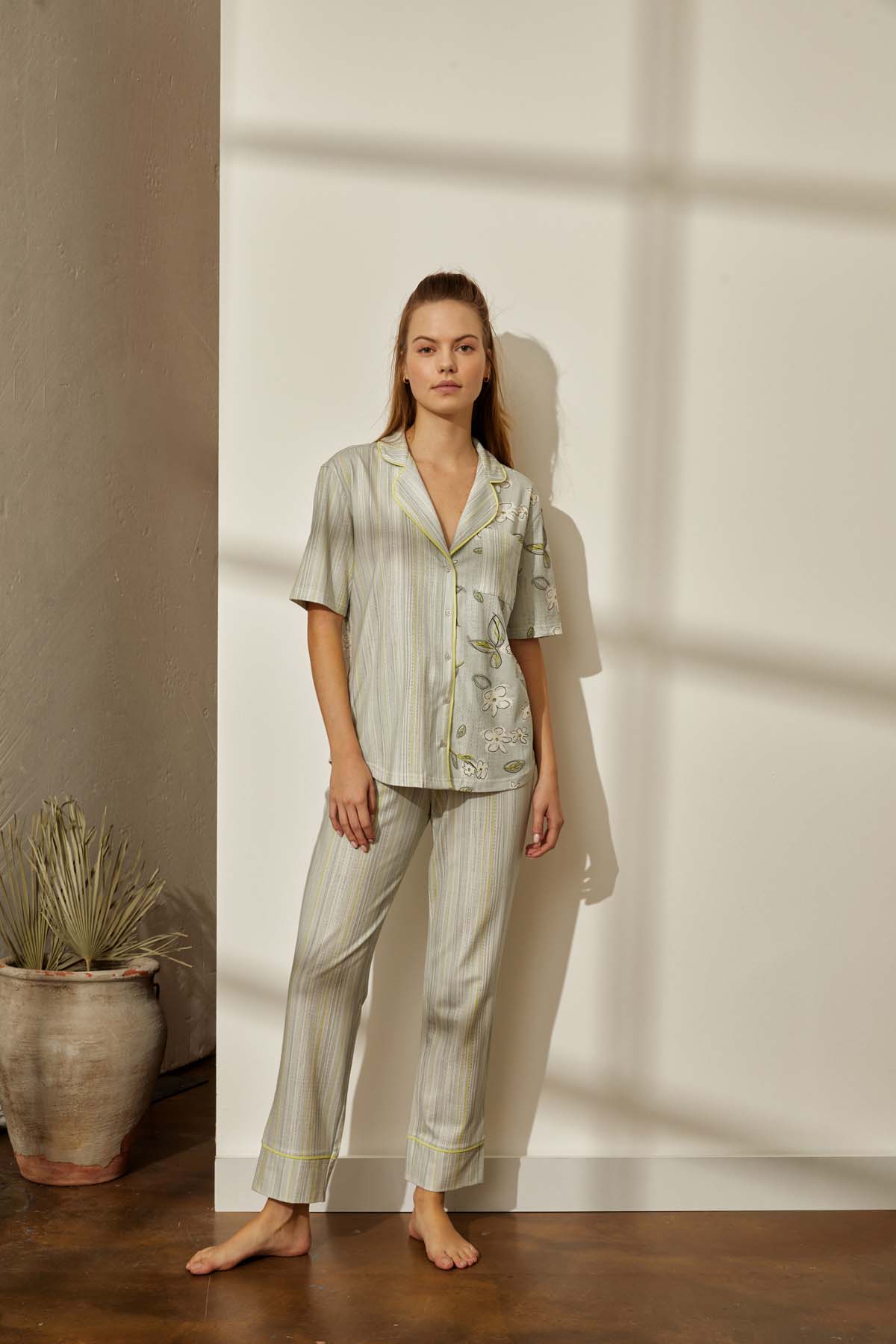 Kadın Pamuklu Gömlek Yaka Pijama Üstü