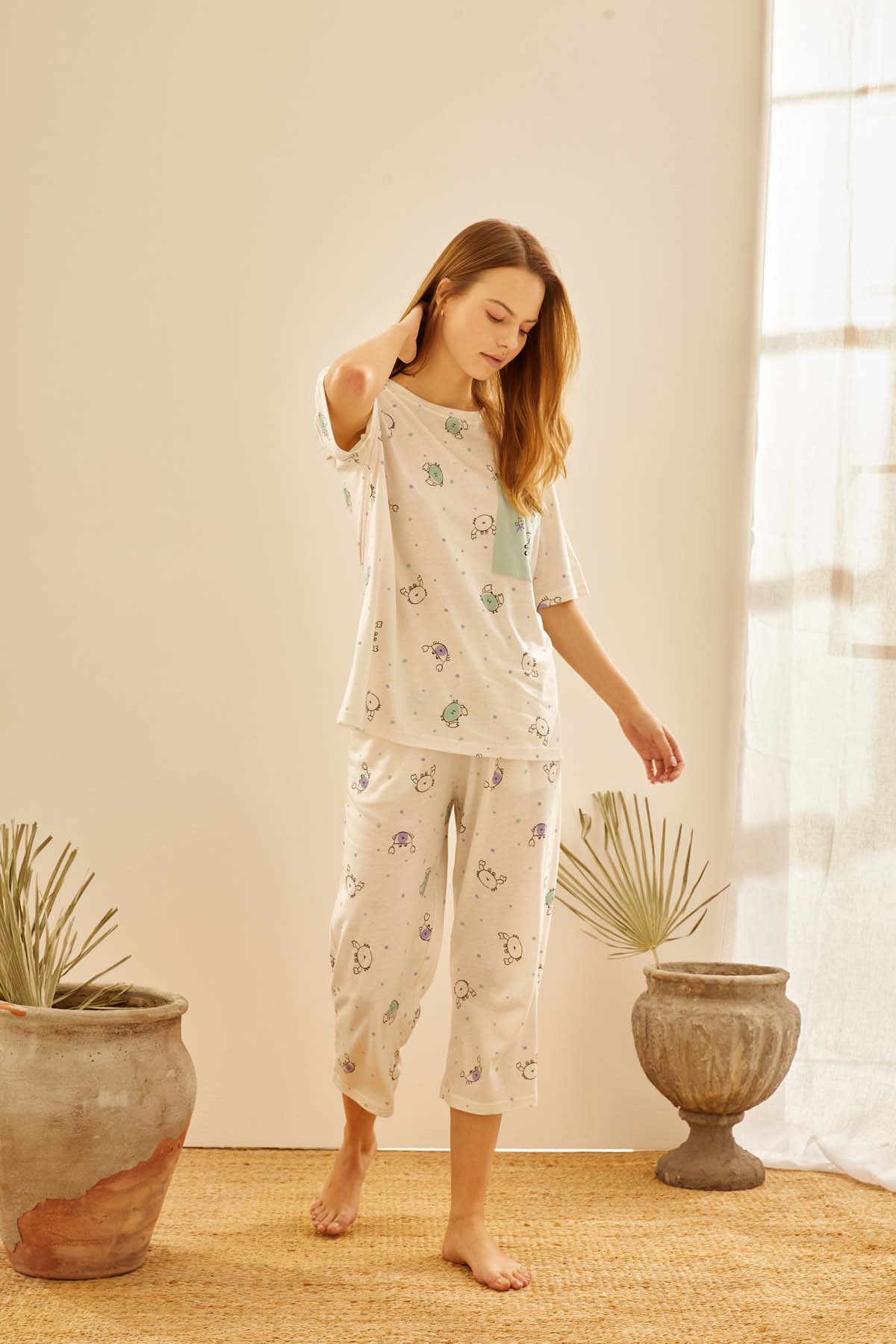 Kadın Pamuklu Cepli Kısa Kollu Kapri Pijama Takımı