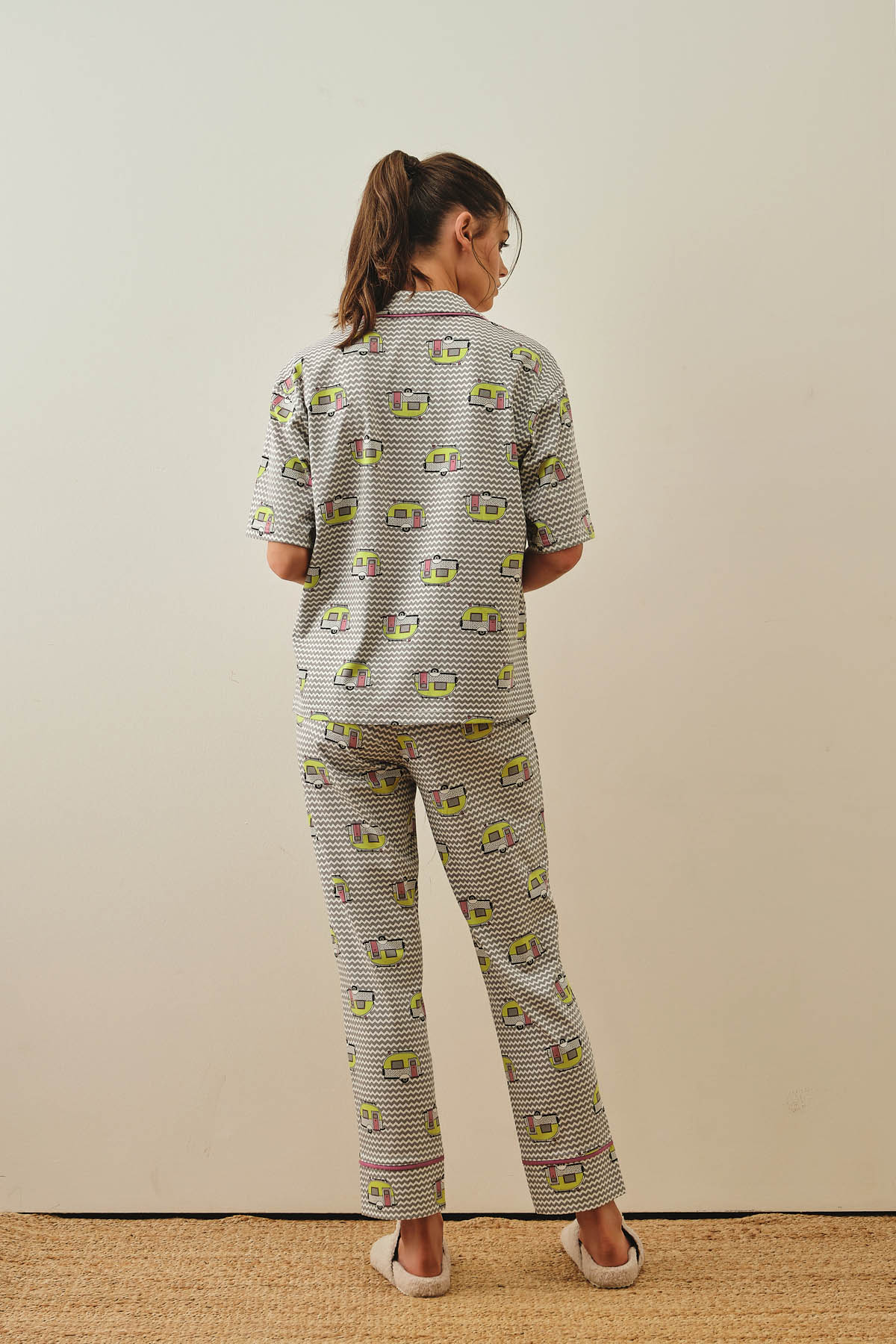 Kadın Pamuklu Gömlek Yaka Uzun Pijama Takımı