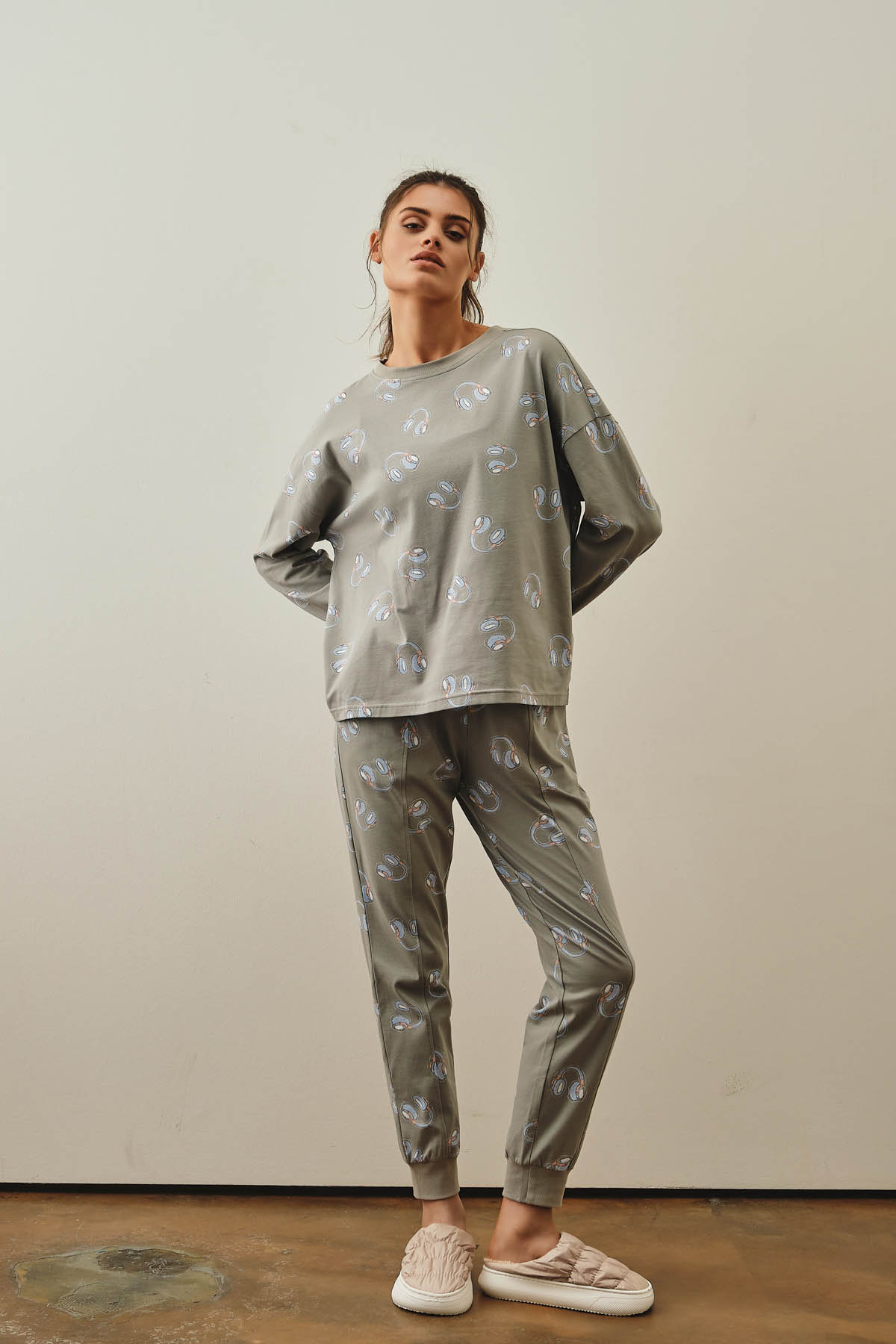 Kadın Pamuklu Uzun Kollu Manşetli Pijama Üstü