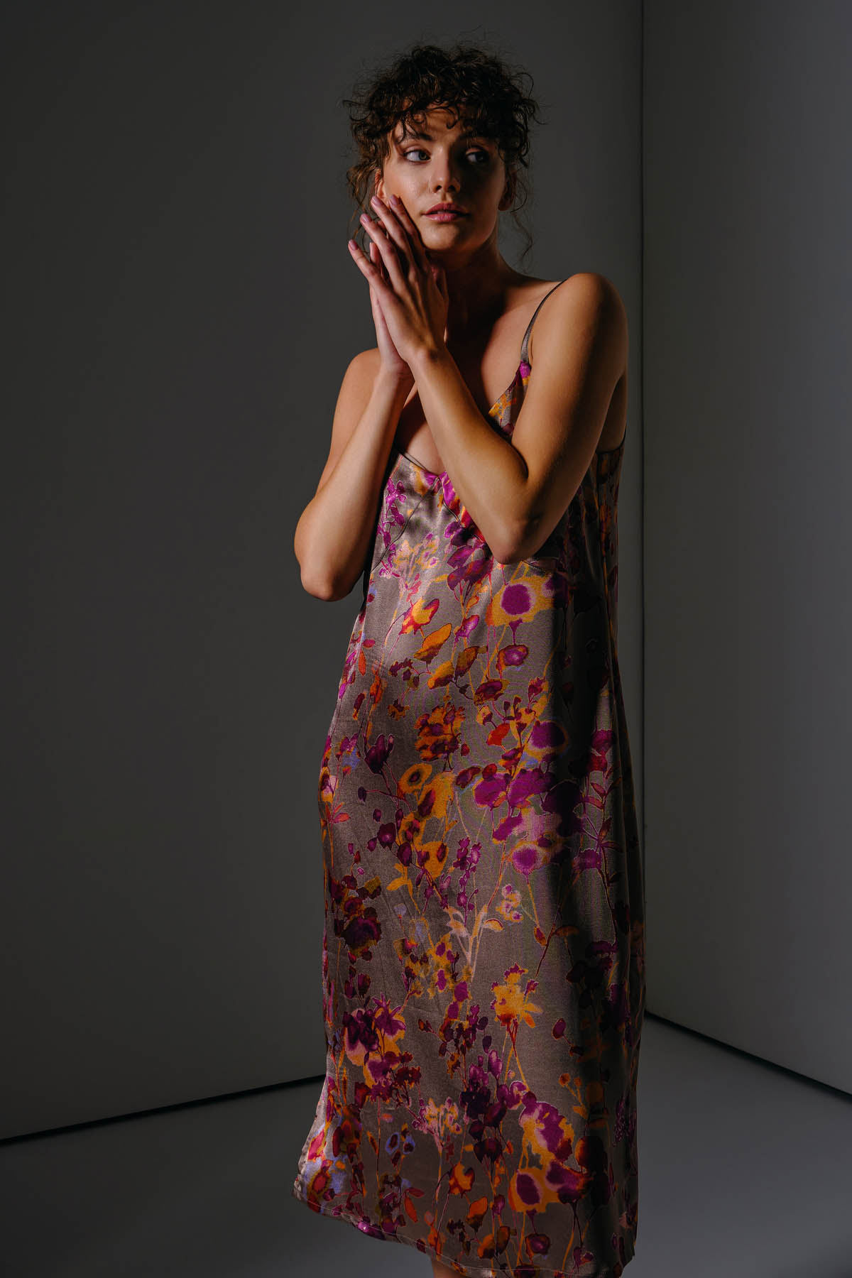 Kadın Vegan Dokuma Ayarlanır Askılı Kısa Elbise