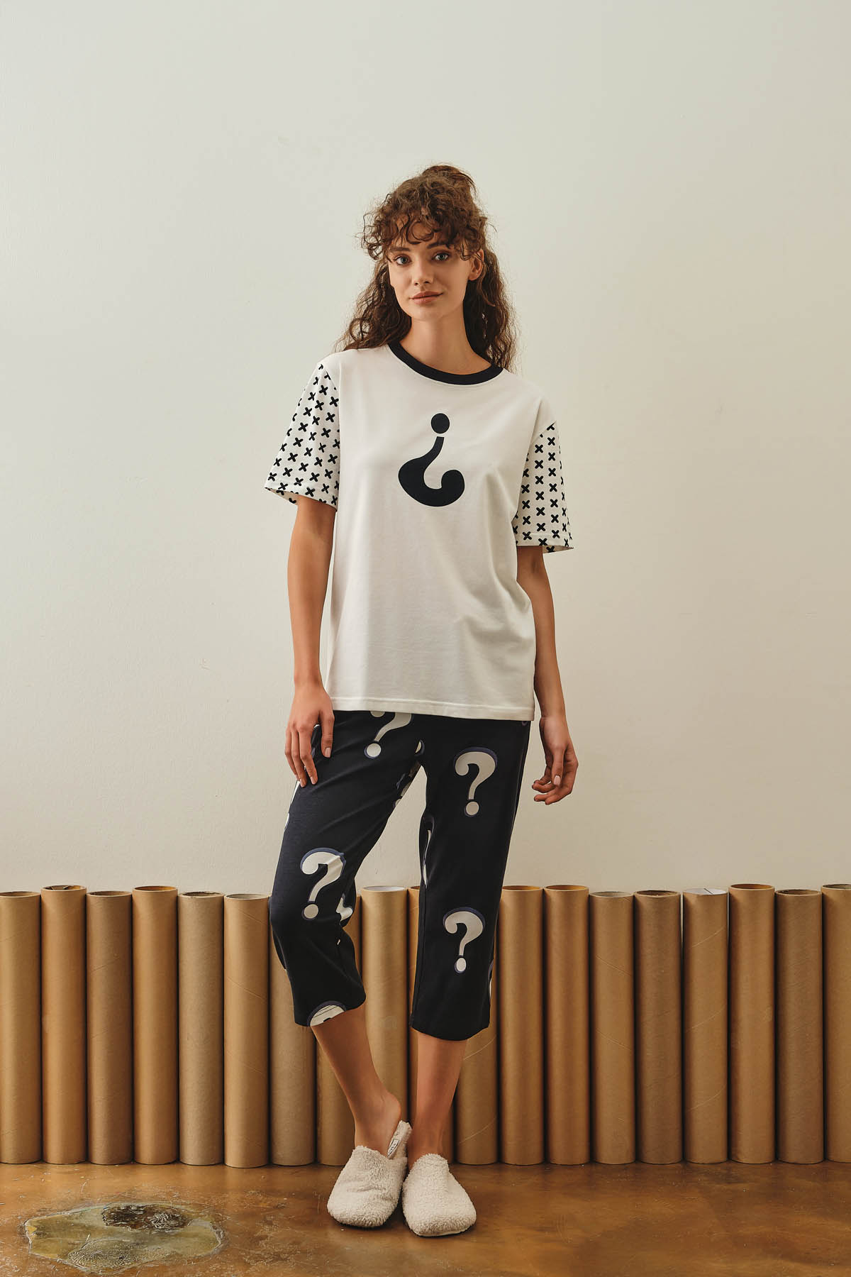 Kadın Pamuklu Kısa Kollu Alt Kapri Pijama Takımı