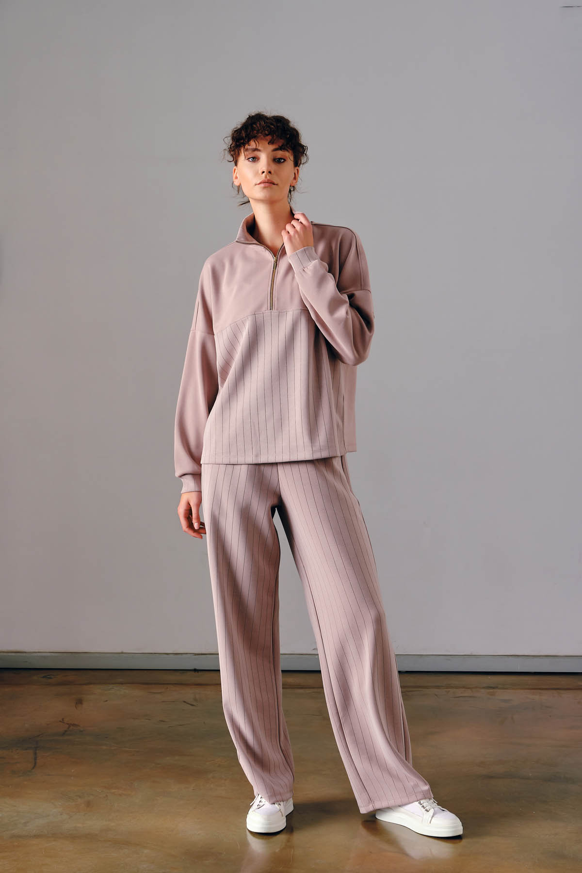 Kadın Soft Touch Yarım Fermuarlı Sweatshirt