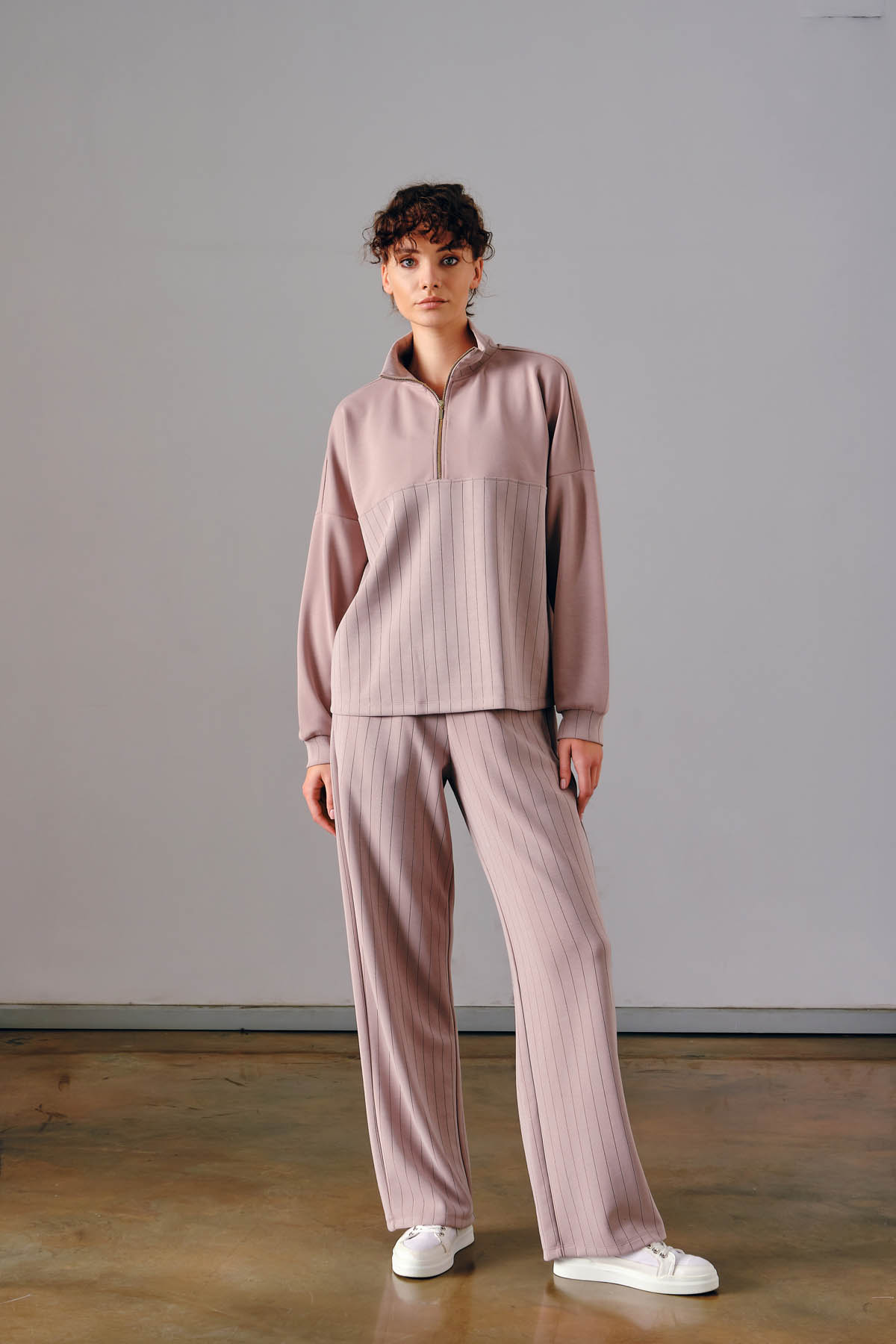 Kadın Soft Touch Yarım Fermuarlı Sweatshirt