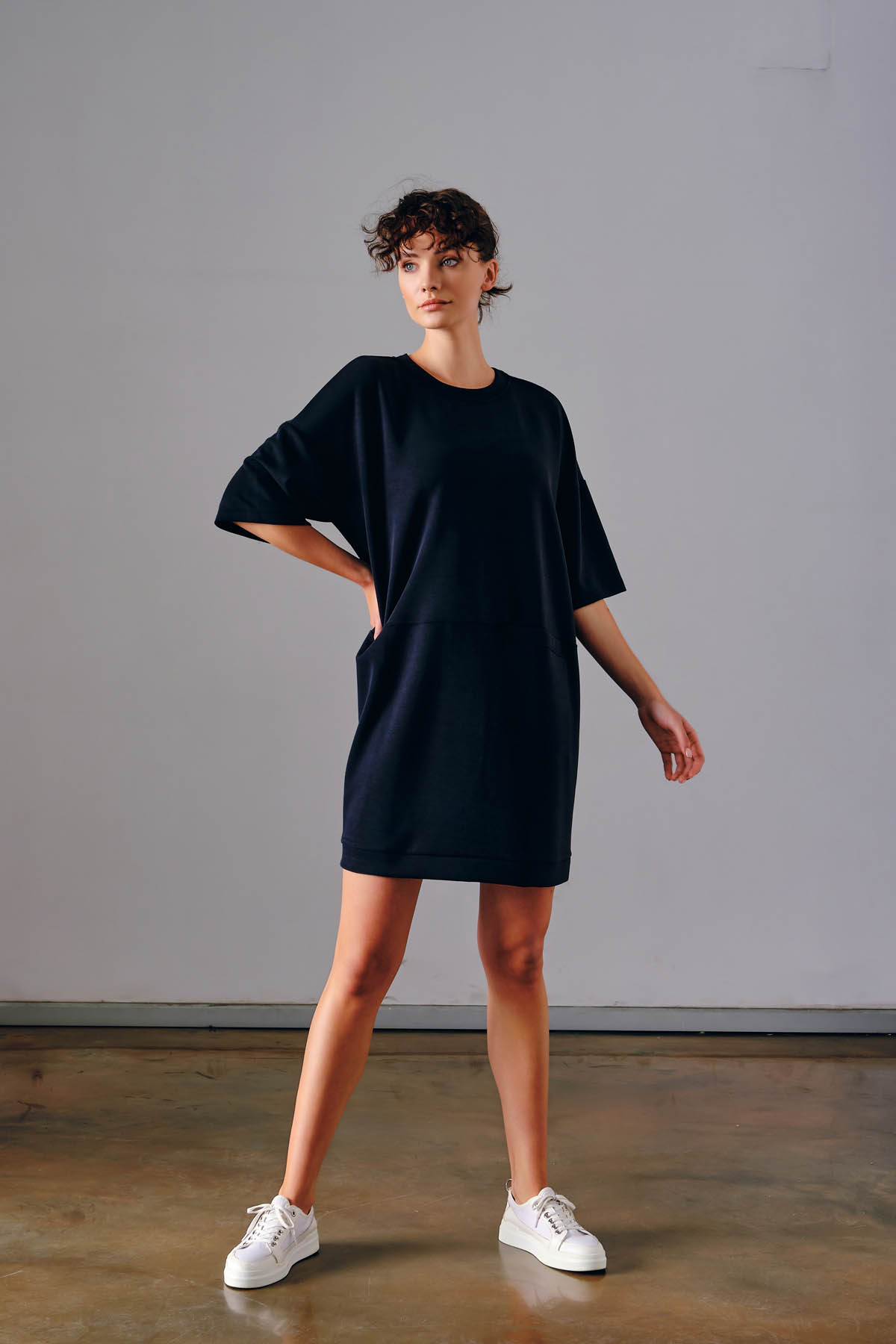 Kadın Soft Touch Cep Detaylı Kısa Kollu Elbise