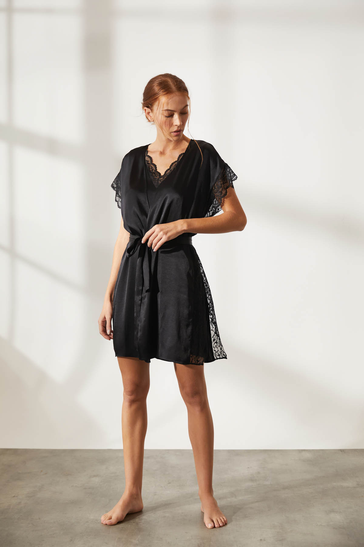 Kadın Vegan Dokuma Dantel Detaylı Kimono