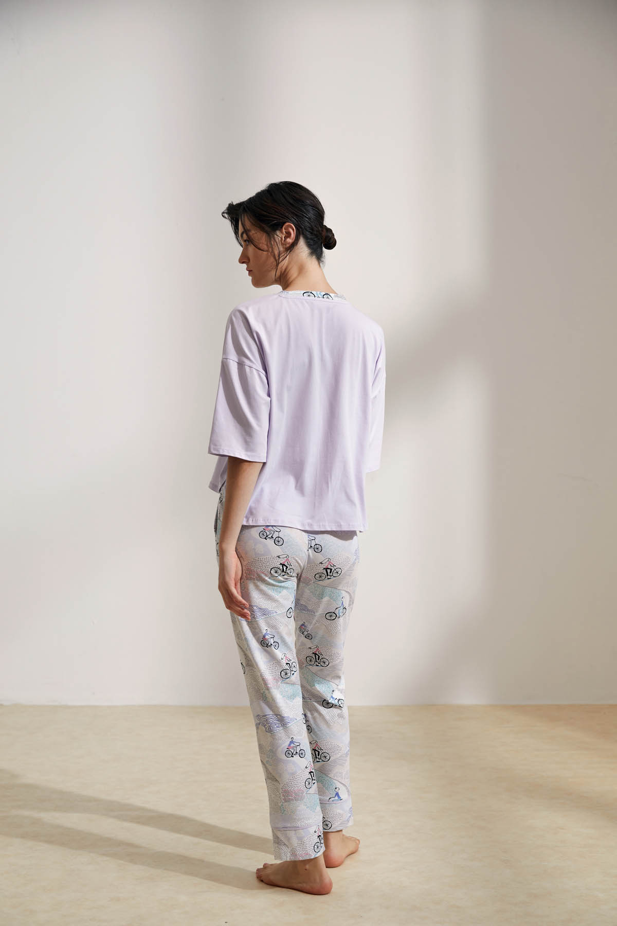 Kadın Pamuklu Kısa Kollu Uzun Pijama Takımı