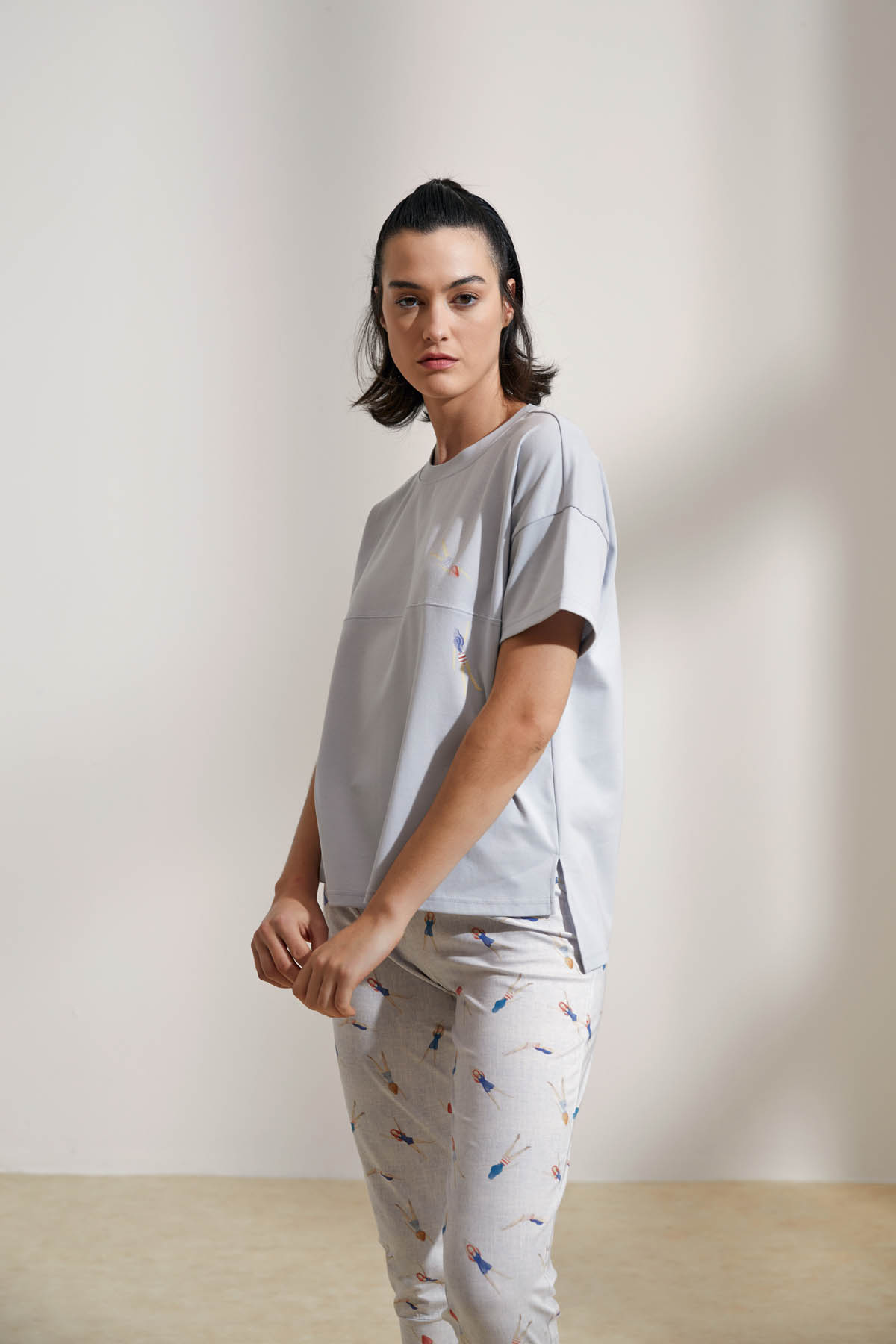 Kadın Pamuklu Kolsuz Kapri Pijama Takımı