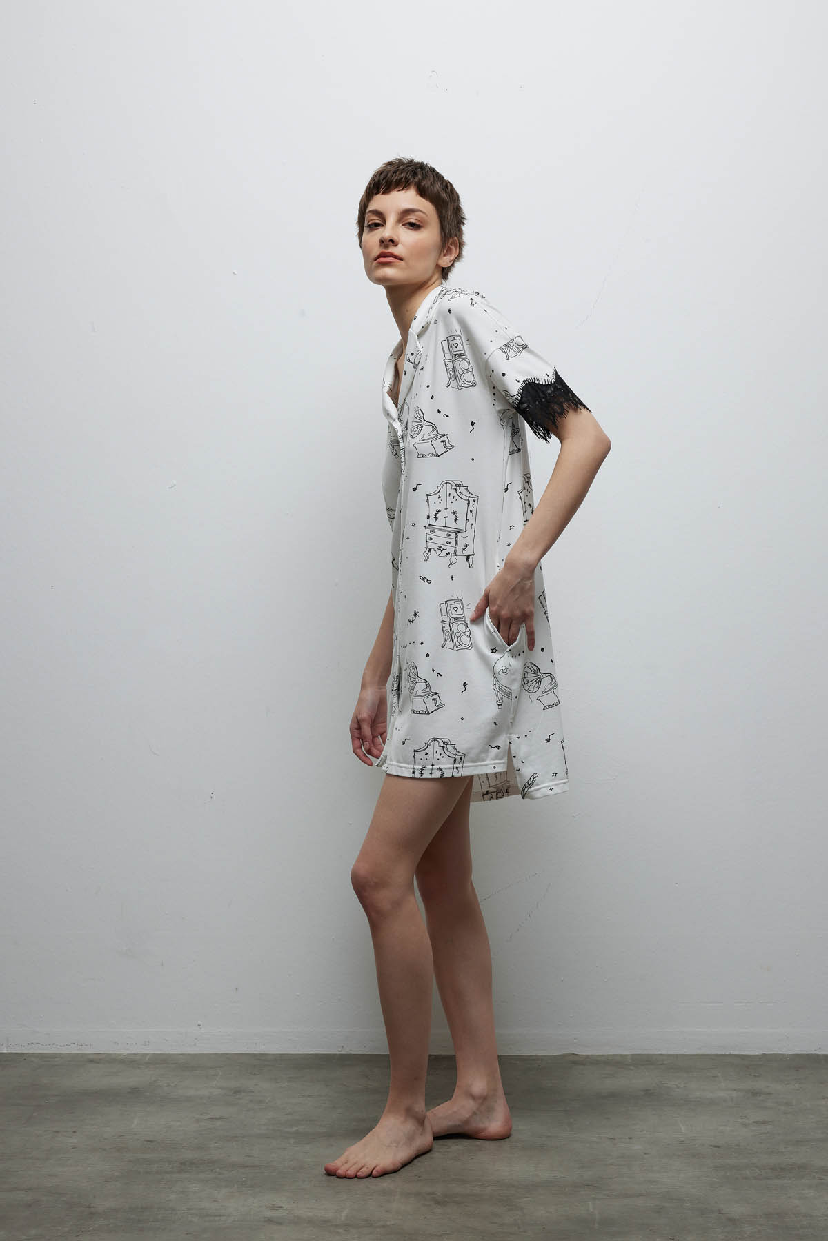 Kadın Pamuklu Dantel Detaylı Cepli Gömlek Yaka Gecelik